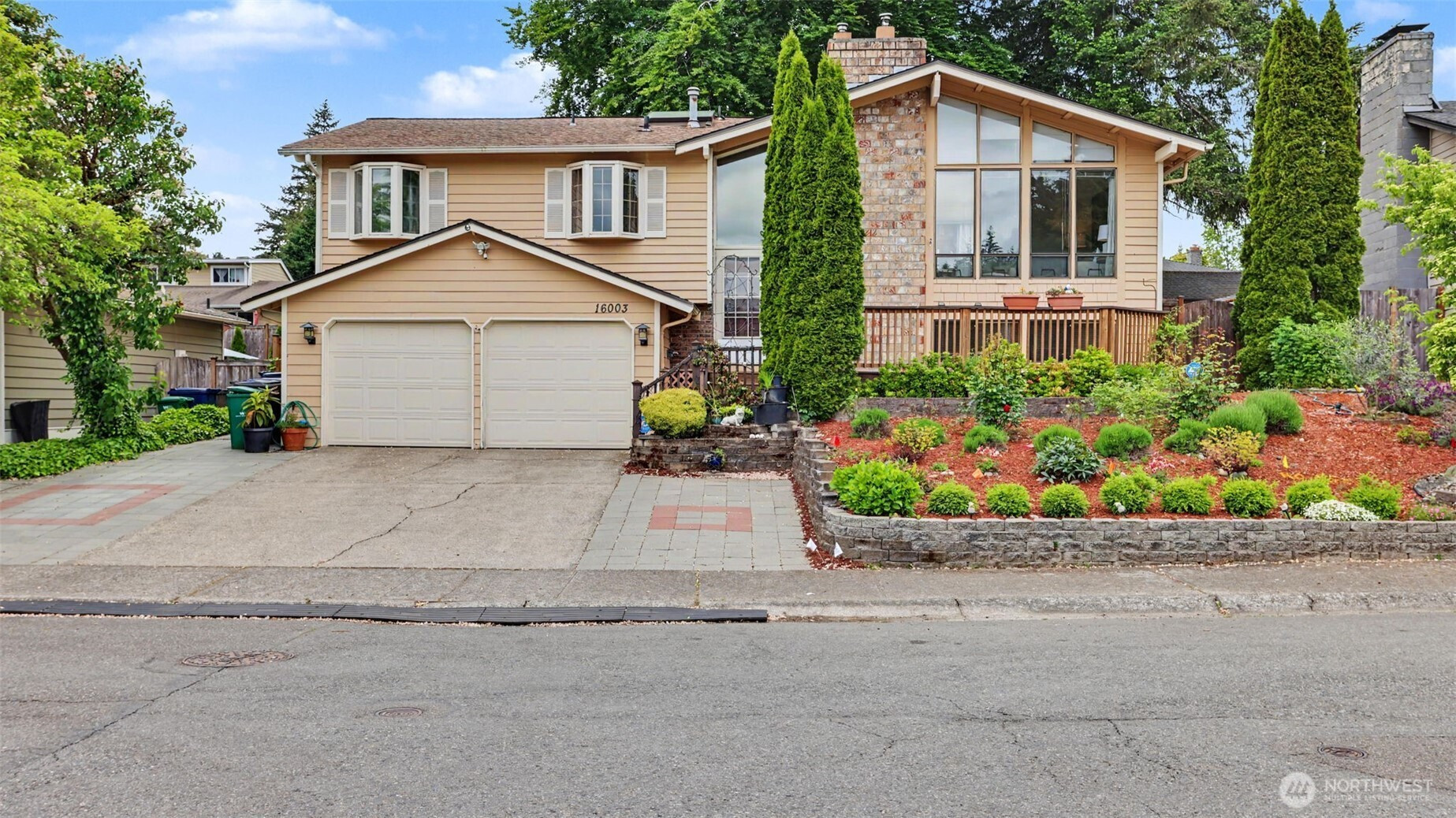 16003 132nd Place SE, Renton, WA 98058