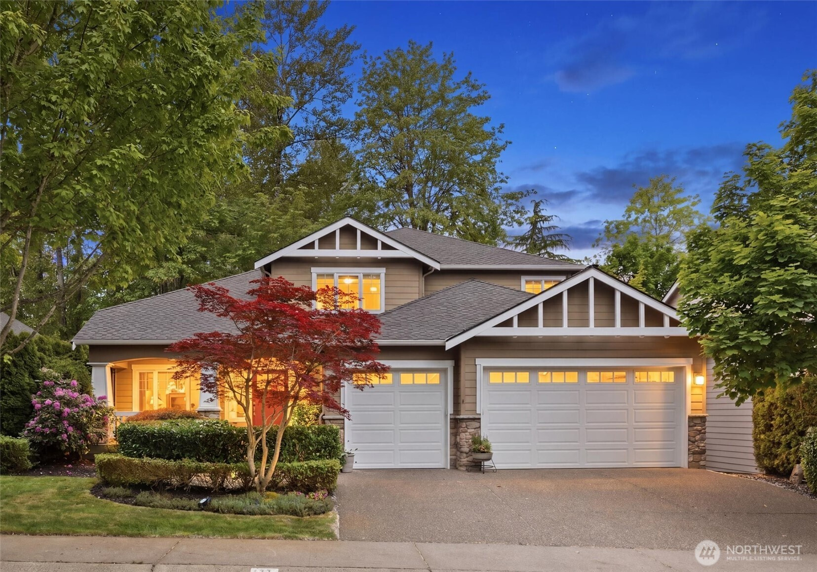 1021 271st Avenue SE, Sammamish, WA 98075