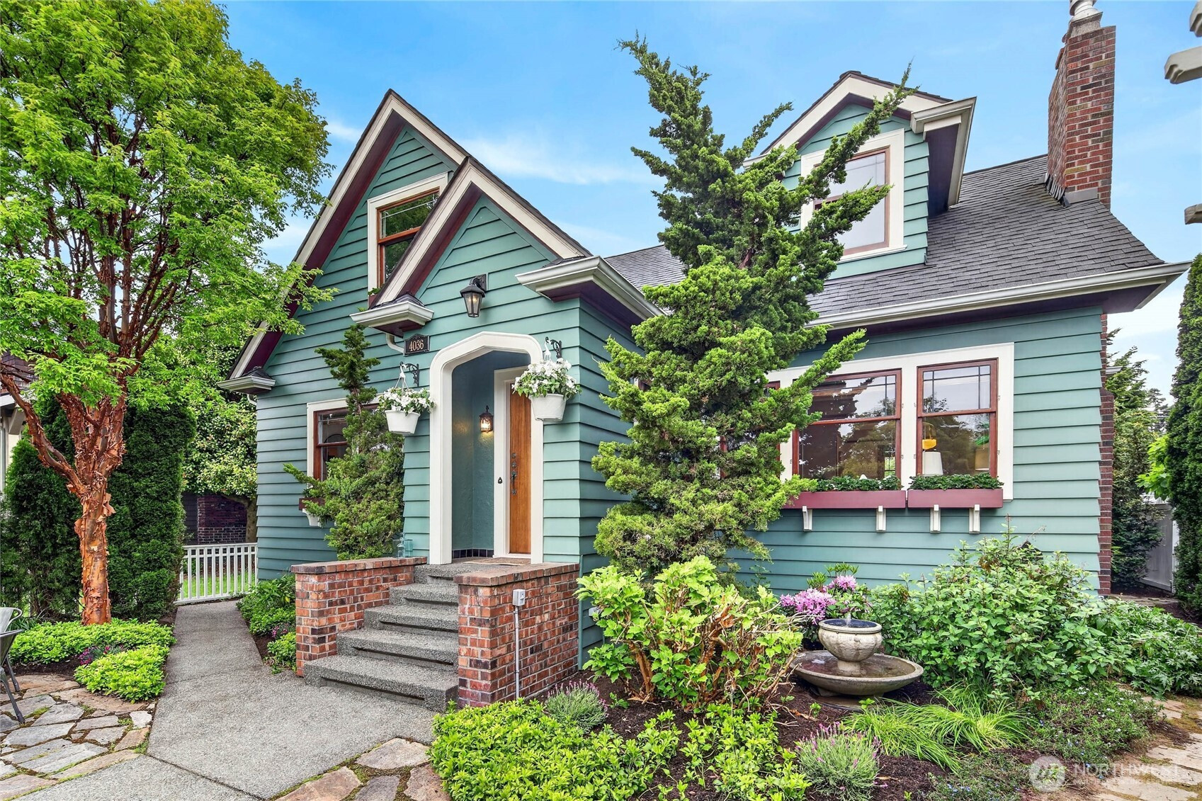 4036 44th Avenue SW, Seattle, WA 98116