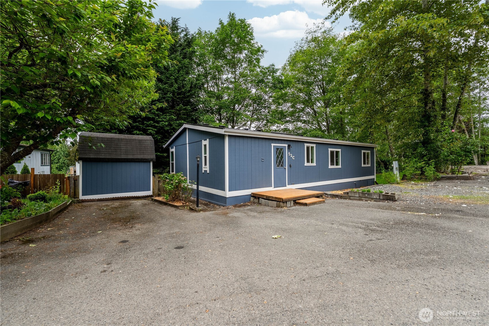 7701 Hardeson Road, Everett, WA 98203