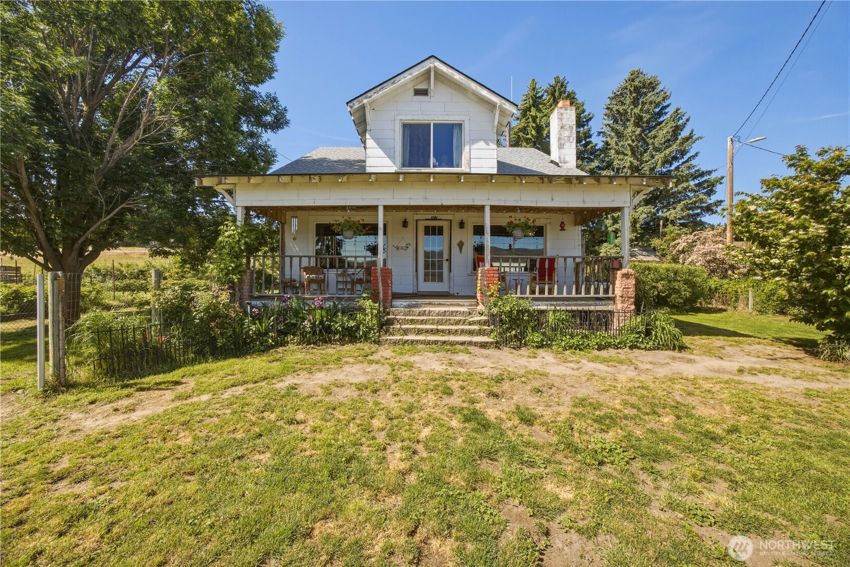 1281 Totem Pole Road, Manson, WA 98831