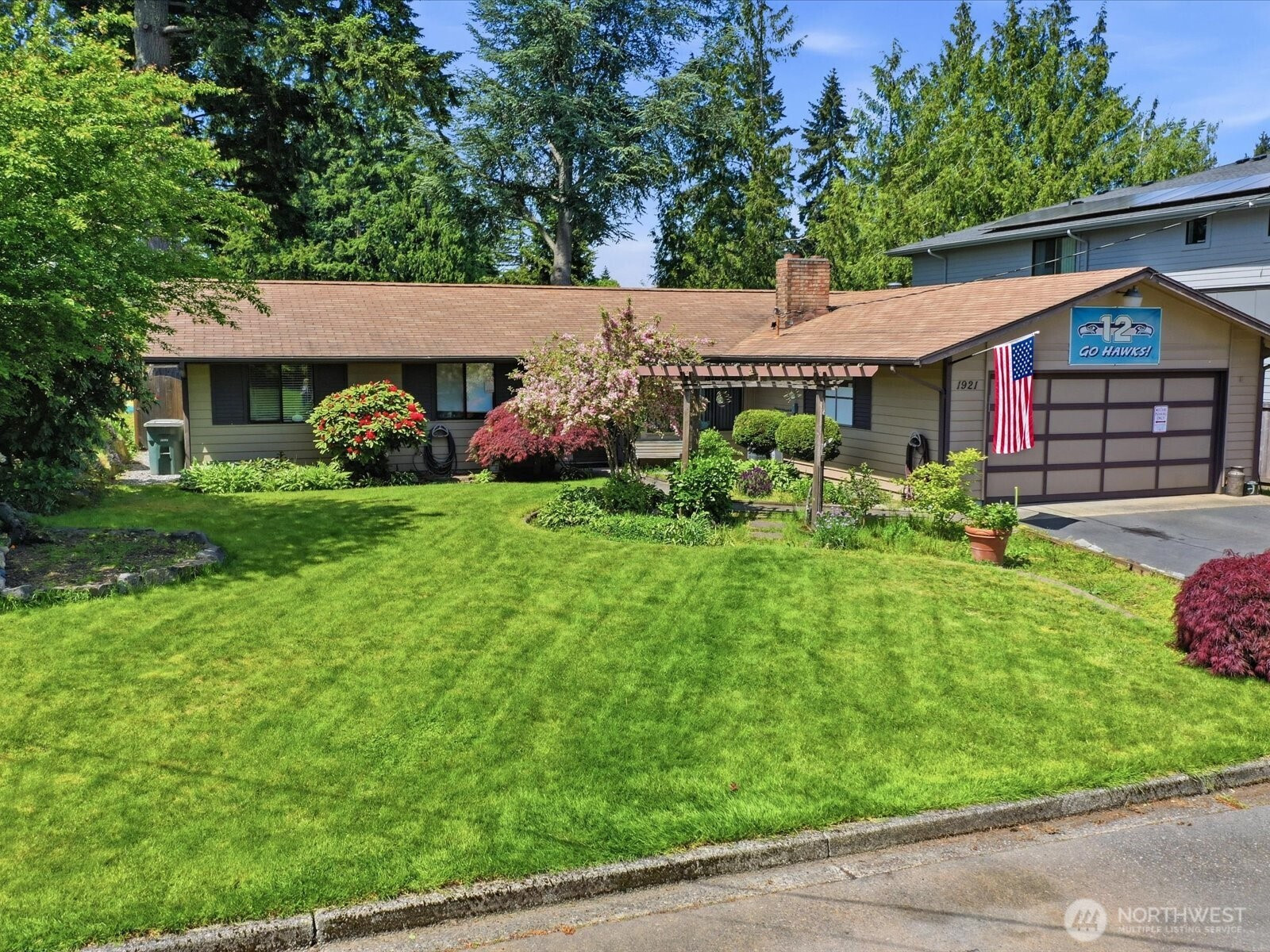 1921 169th Avenue NE, Bellevue, WA 98008