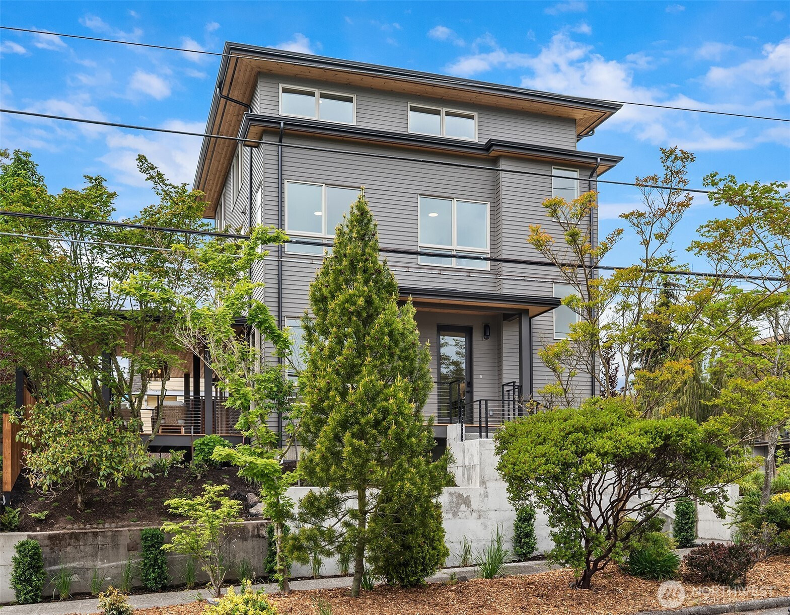 6913 30th Avenue NW, Seattle, WA 98117