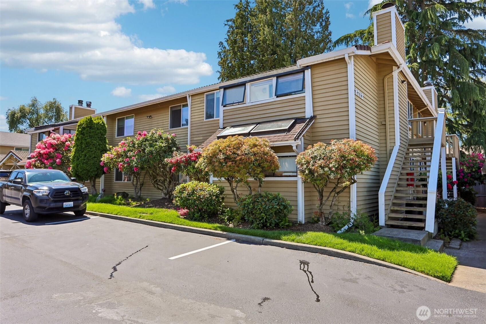 8312 27th W, Tacoma, WA 98466