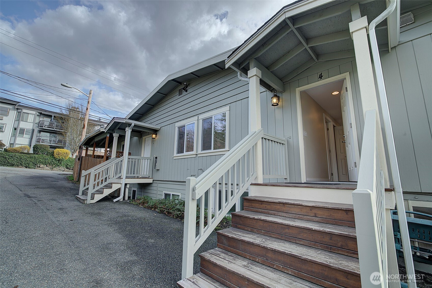 9840 NE 116th Street, Kirkland, WA 98034