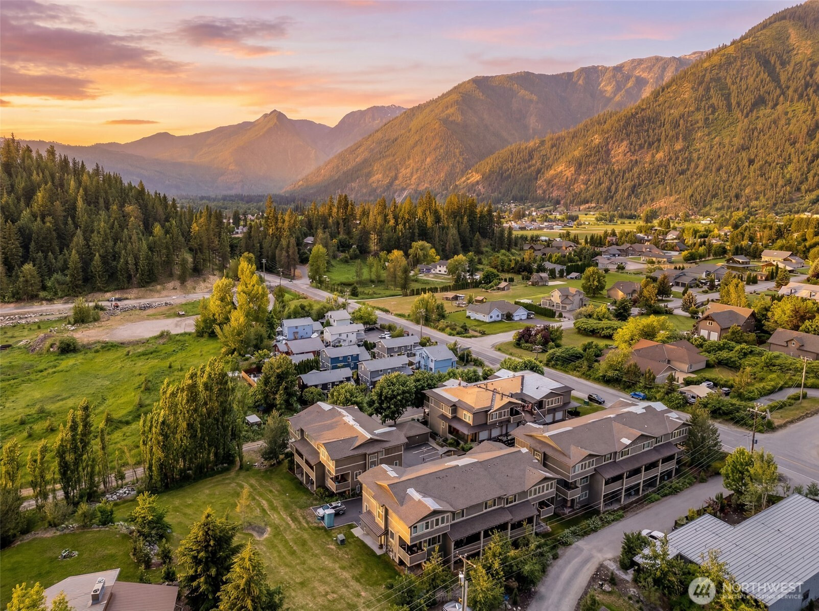 100 Ski Blick Strasse, Leavenworth, WA 98826