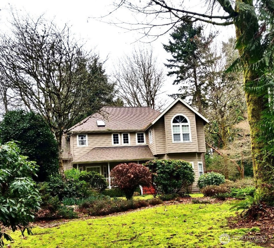 8511 Ferncliff Avenue NE, Bainbridge Island, WA 98110