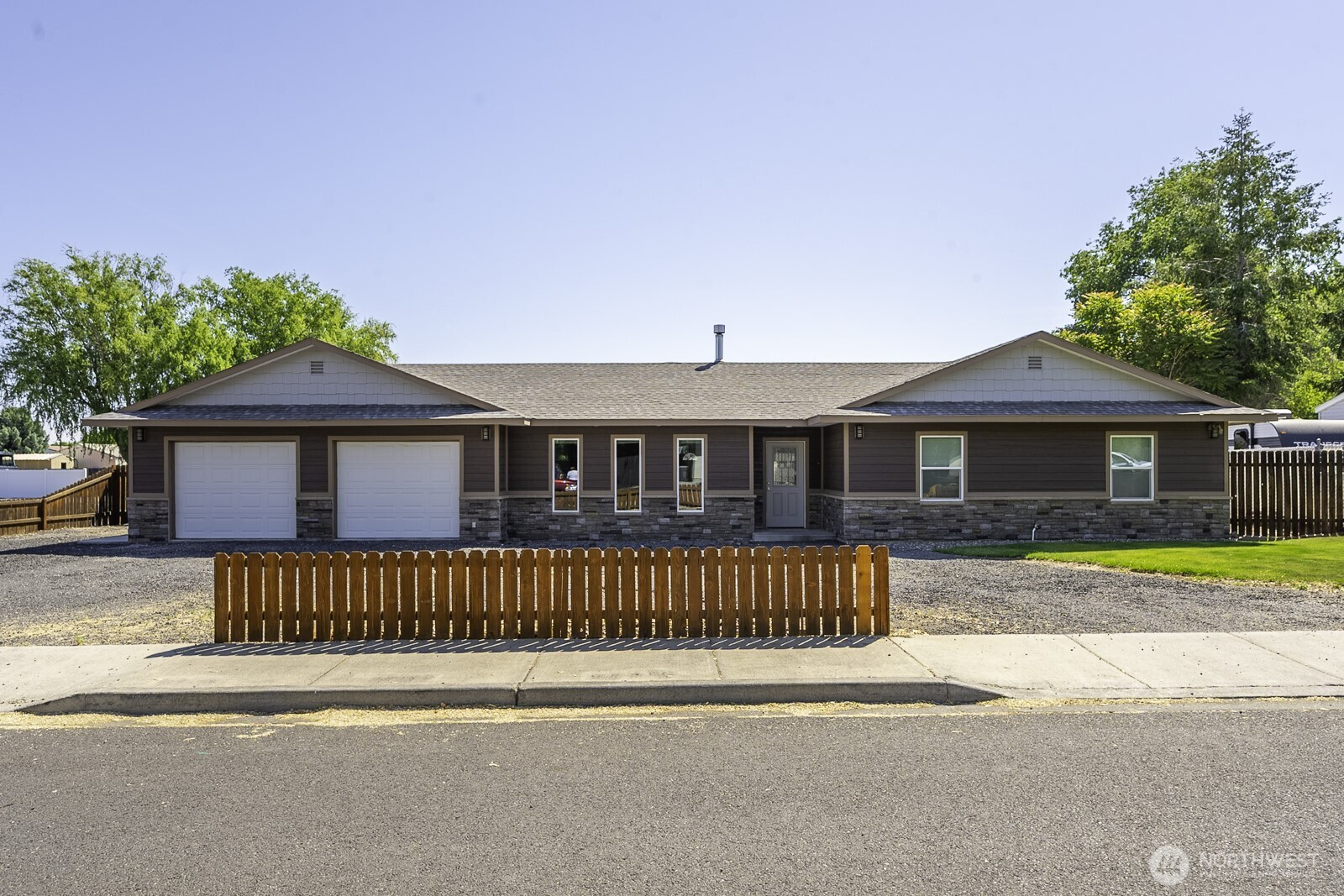 870 NW C Street, Ephrata, WA 98823