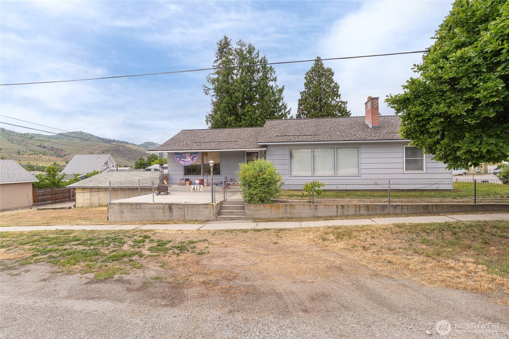 417 N Sanders Street, Chelan, WA 98816
