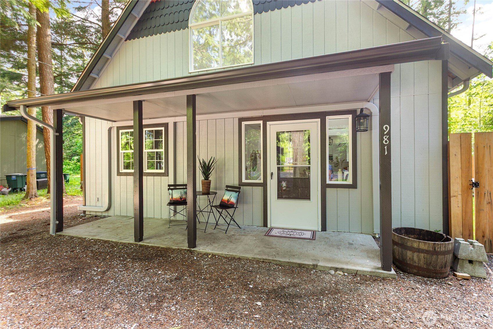 981 Red Valley Lane, Maple Falls, WA 98266