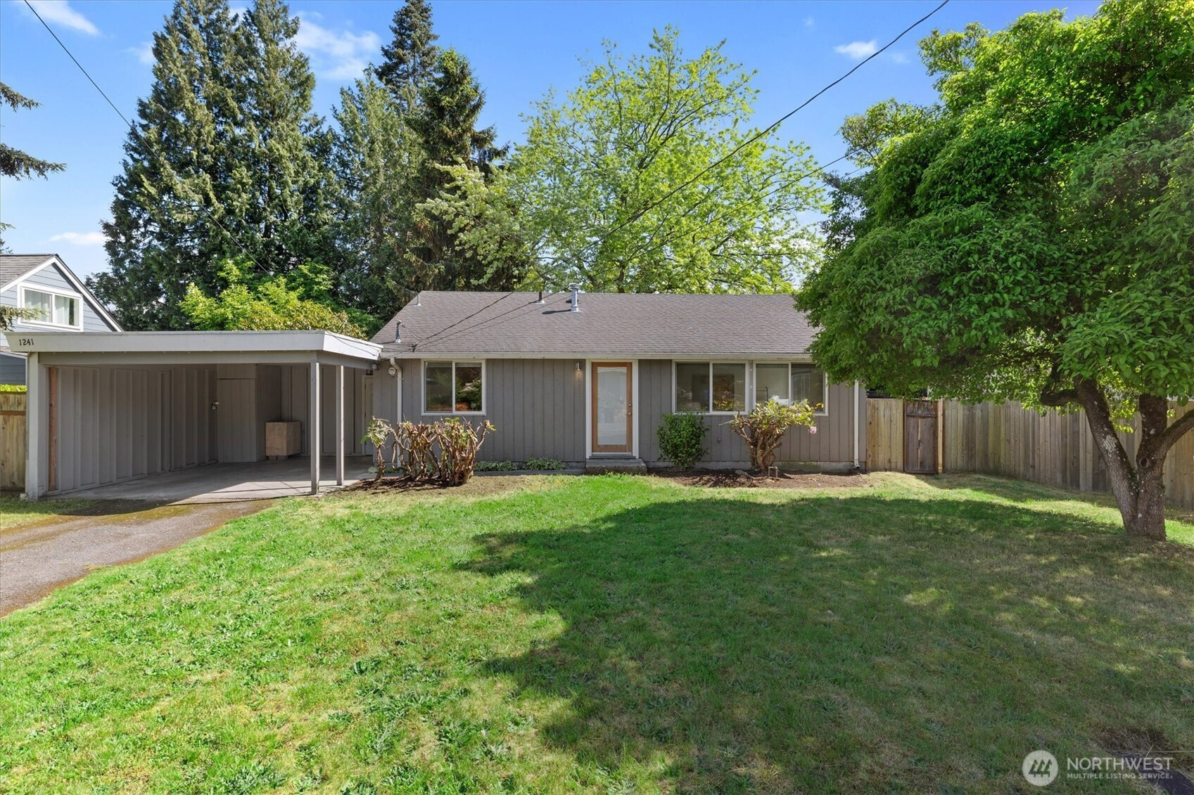 1241 N 172nd Street, Shoreline, WA 98133