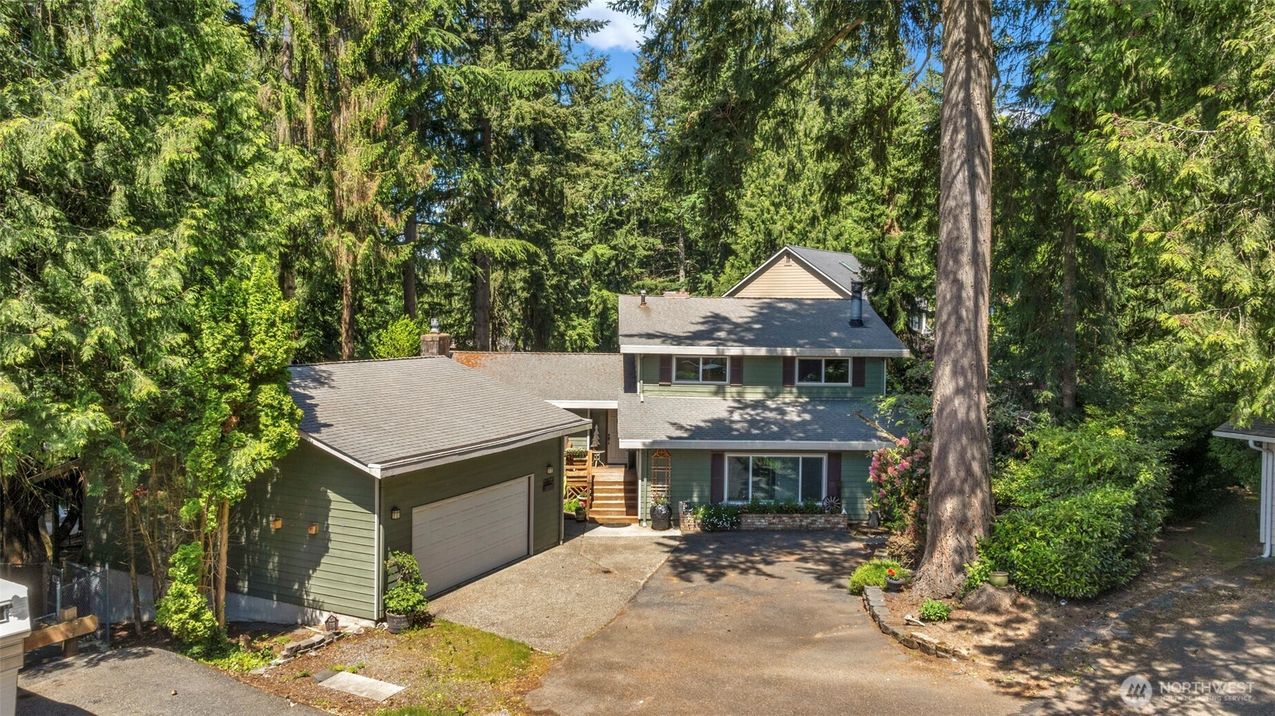 8941 170th Court NE, Redmond, WA 98052