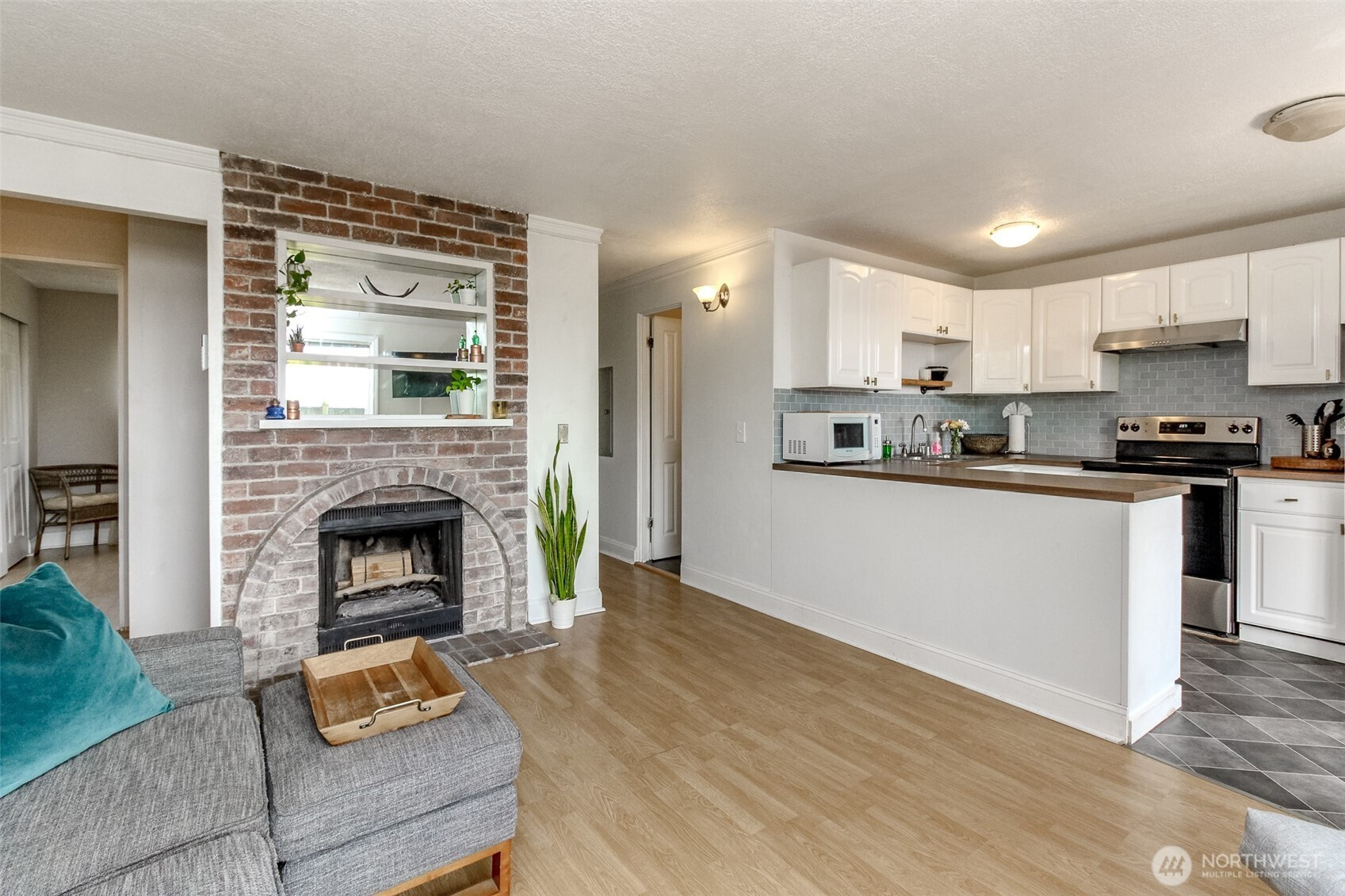 1020 S 230th Street, Des Moines, WA 98198