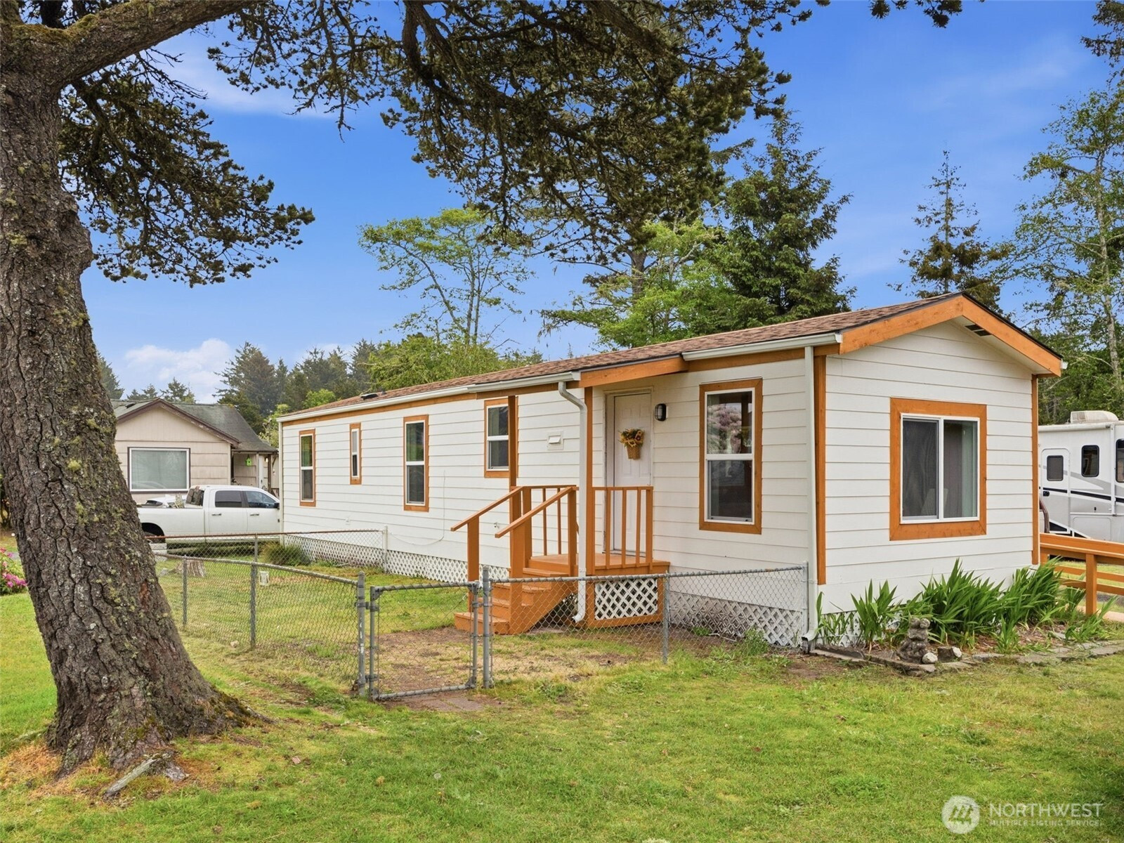 22212 Pacific Way, Ocean Park, WA 98640