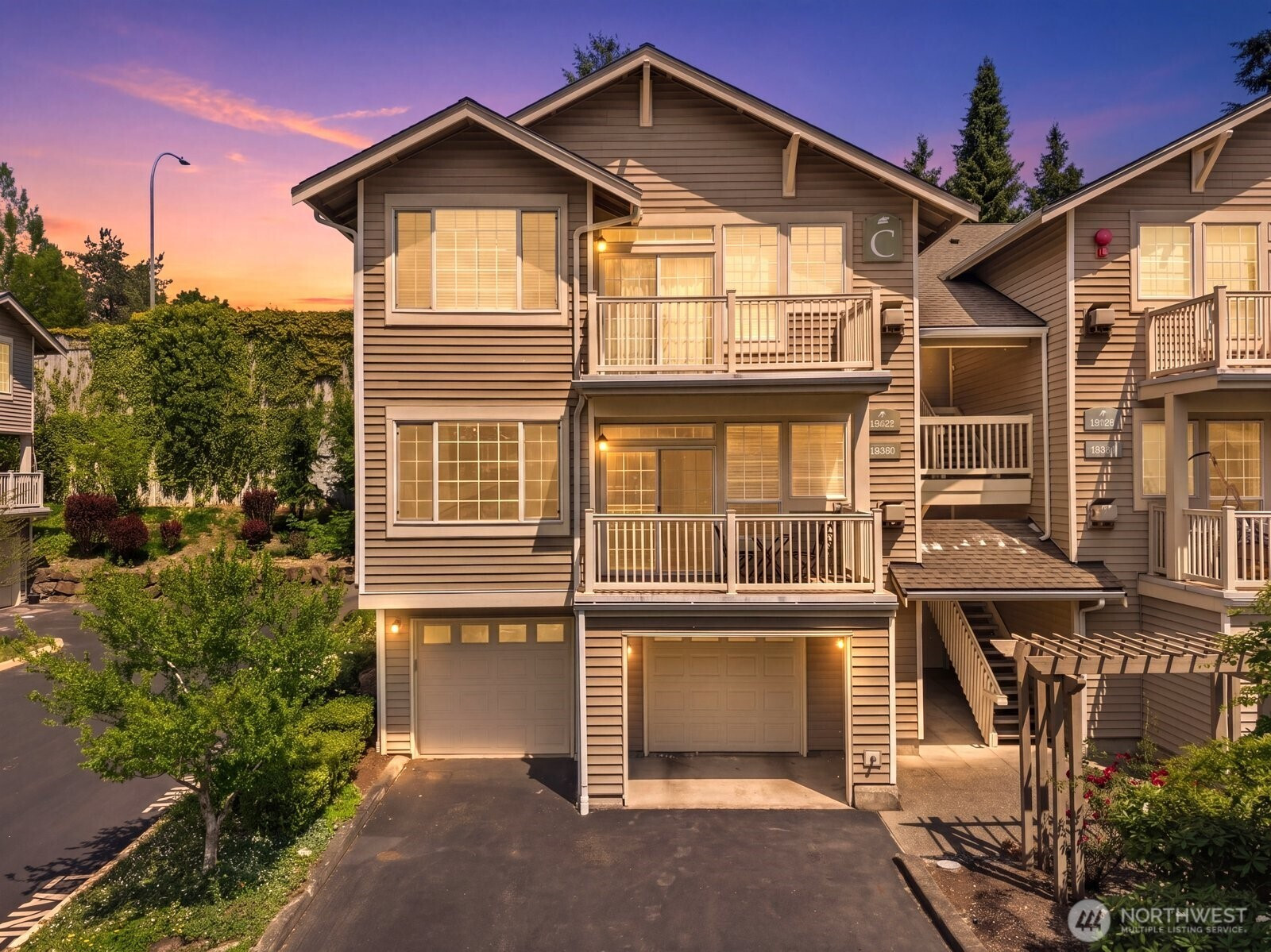 18550 NE 57th Street, Redmond, WA 98052