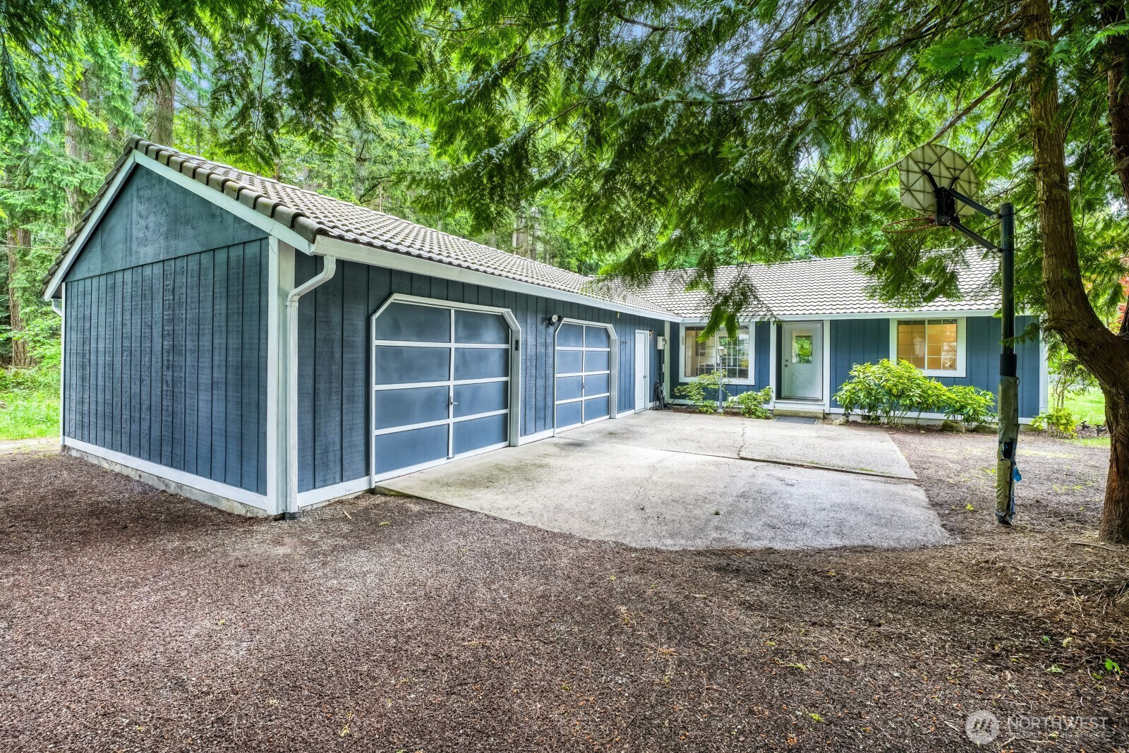 3929 Hoffman Court SE, Olympia, WA 98501