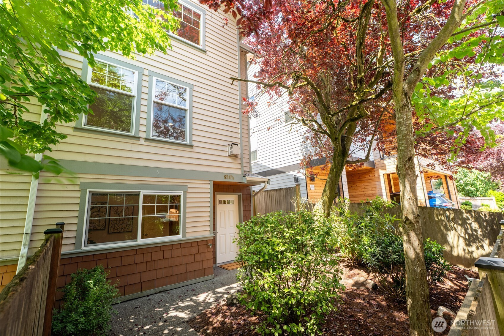 8517 B Stone Avenue N, Seattle, WA 98103
