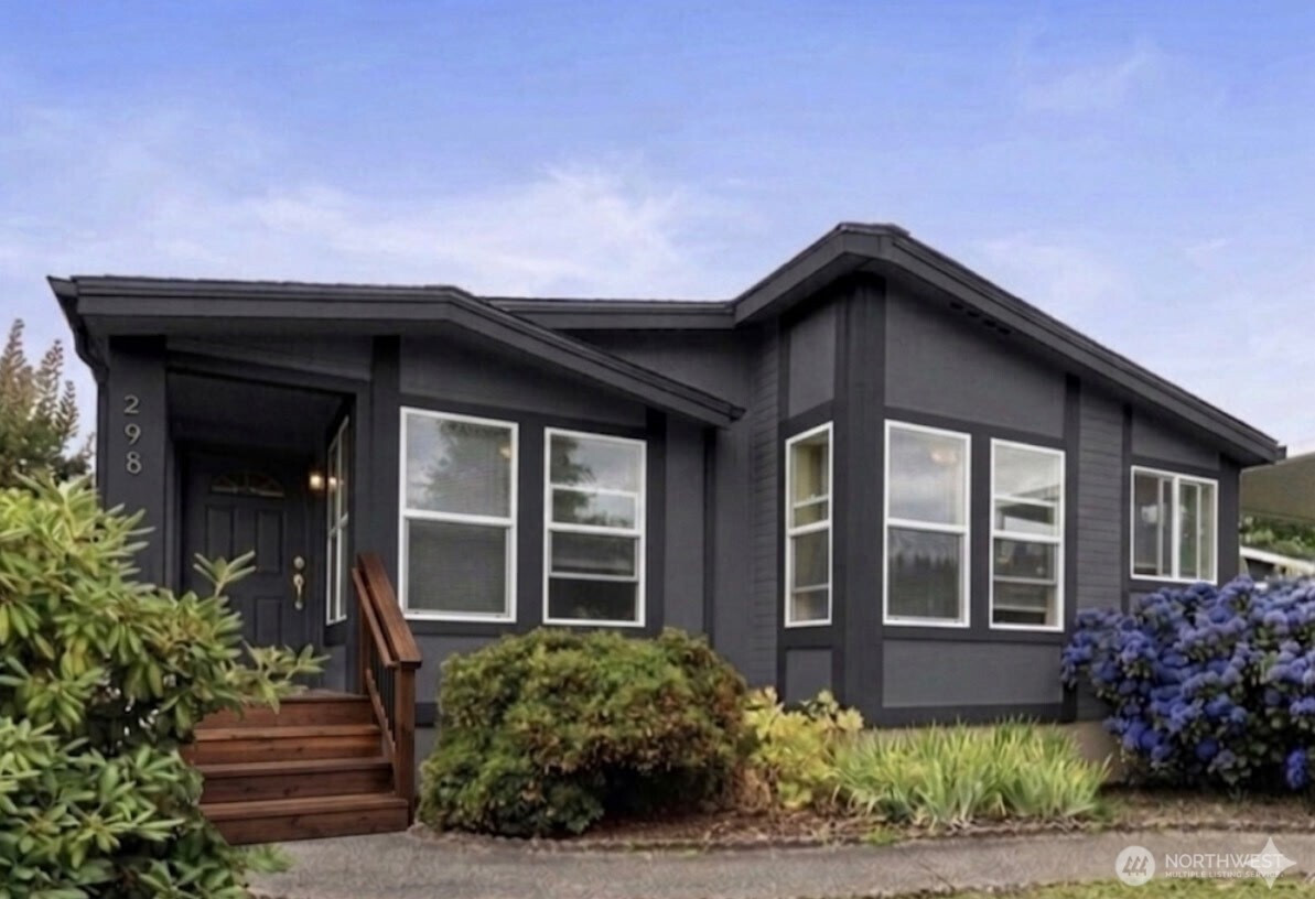 298 Holly Drive, Enumclaw, WA 98022