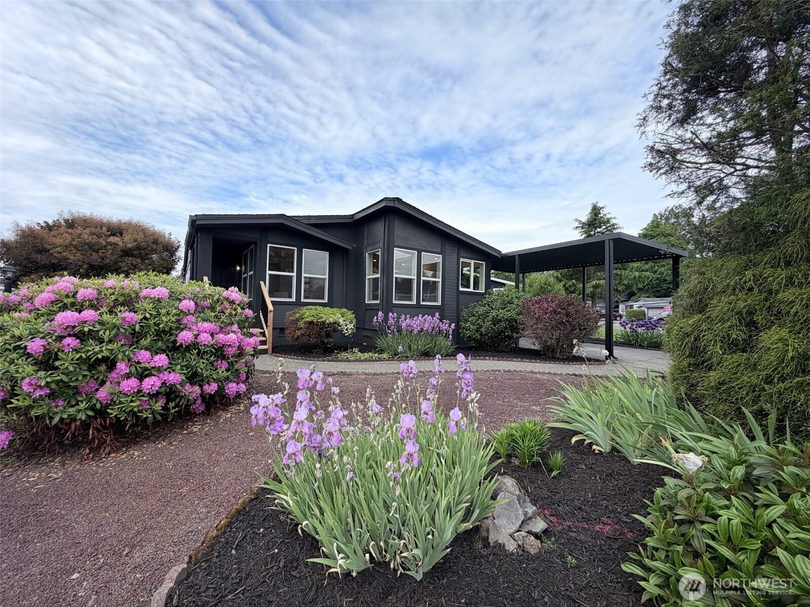 298 Holly Drive, Enumclaw, WA 98022