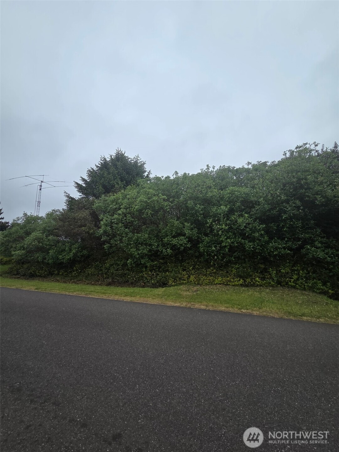 392 S Wynoochee Drive SW, Ocean Shores, WA 98569