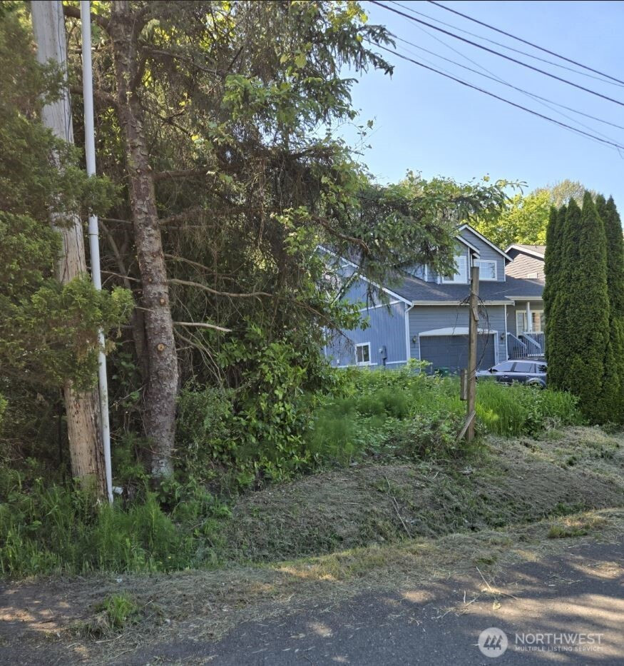 13041 33rd Avenue S, Tukwila, WA 98168
