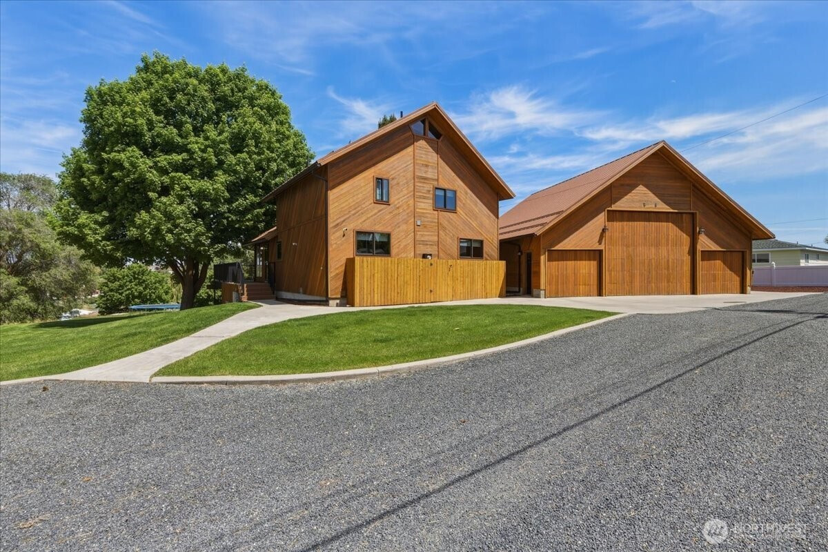 301 SW West Street, Wilbur, WA 99185