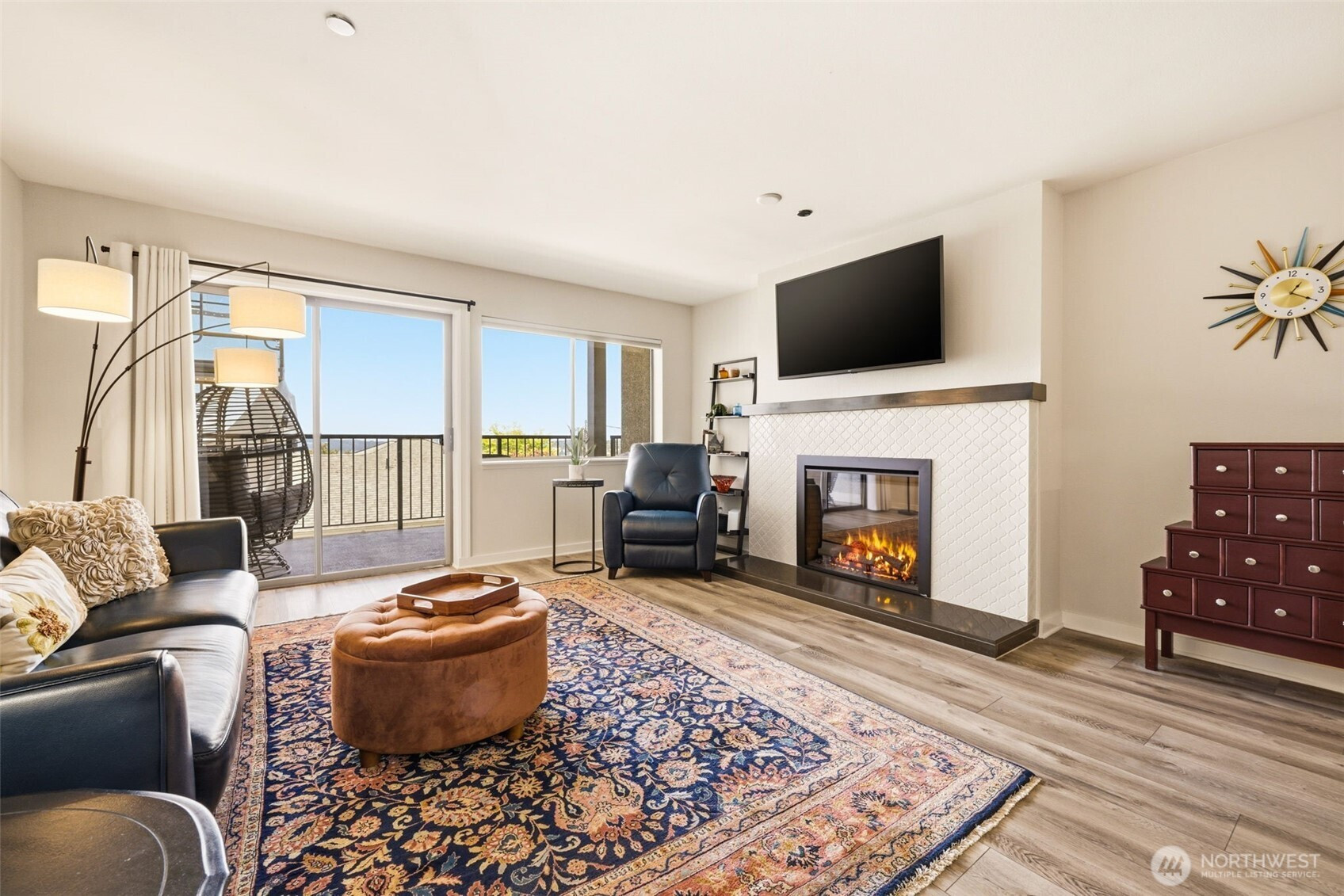 1902 Bridgeport Way W, University Place, WA 98466