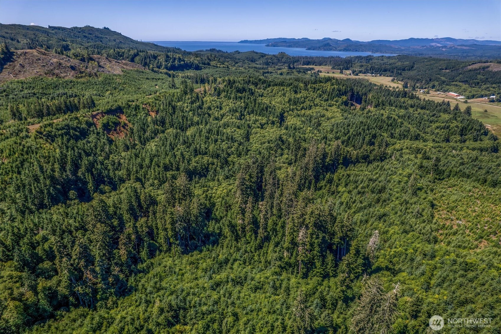 1 Eden Valley Road, Rosburg, WA 98643