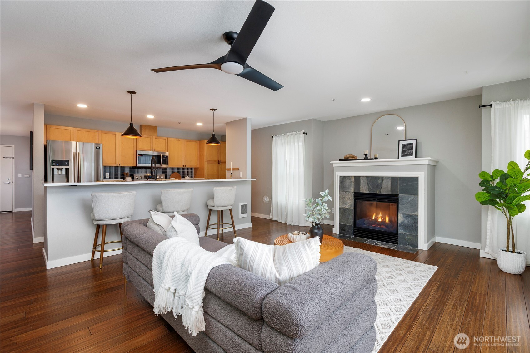 4409 California Avenue SW, Seattle, WA 98116