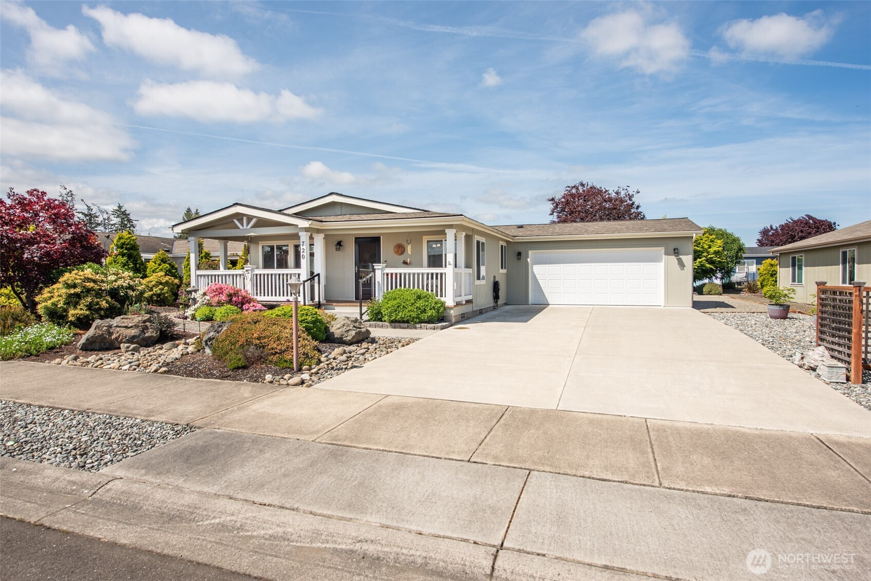 720 W Heritage Loop, Sequim, WA 98382