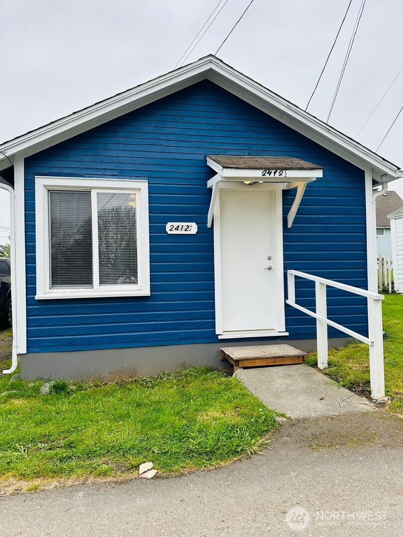 2412 Everett Avenue, Everett, WA 98201