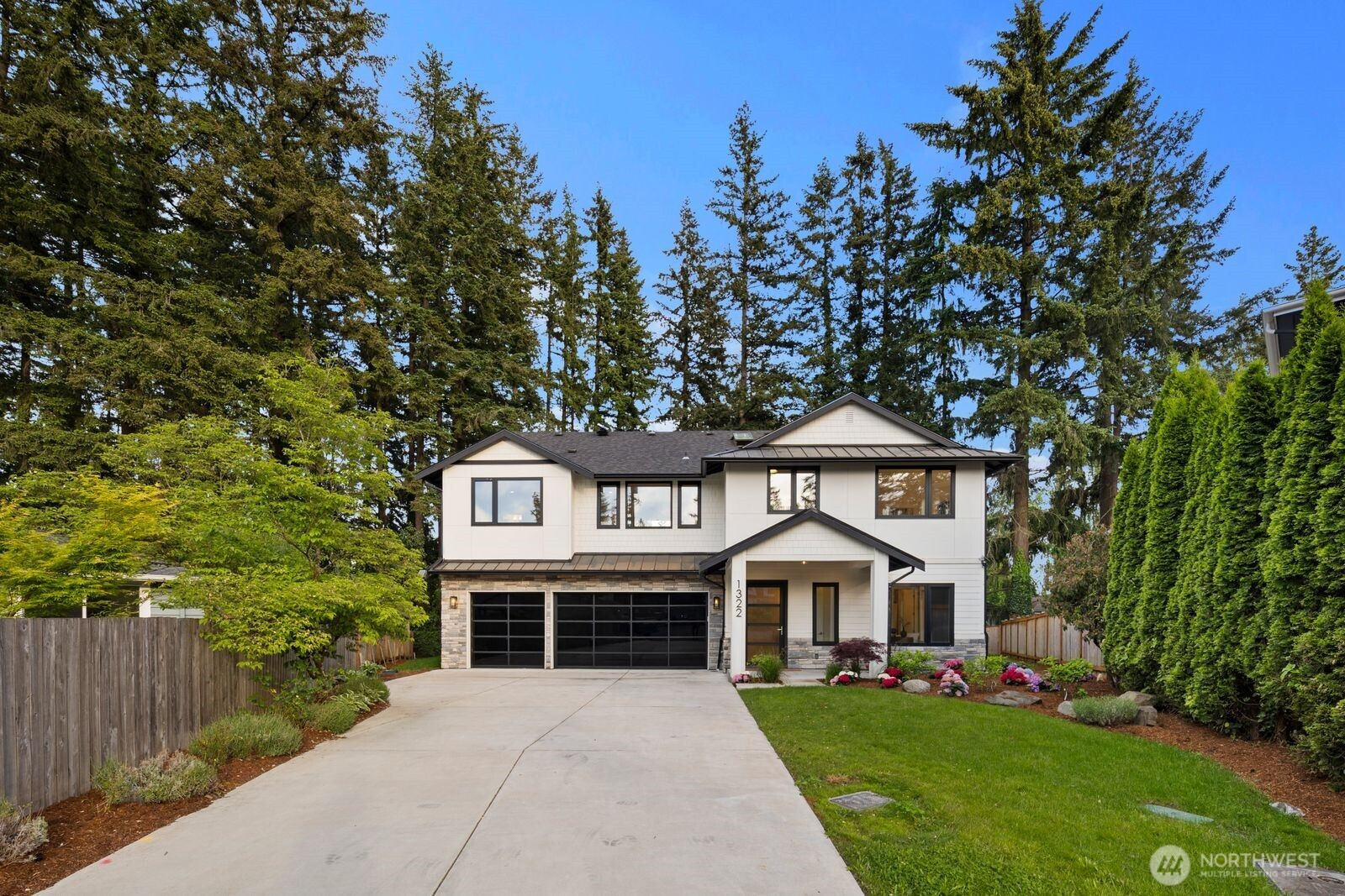 1322 165th Avenue NE, Bellevue, WA 98008