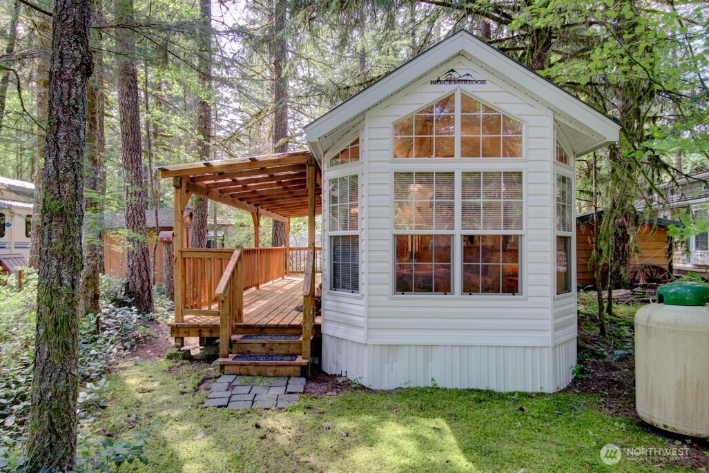 134 Drial Loop, Deming, WA 98244