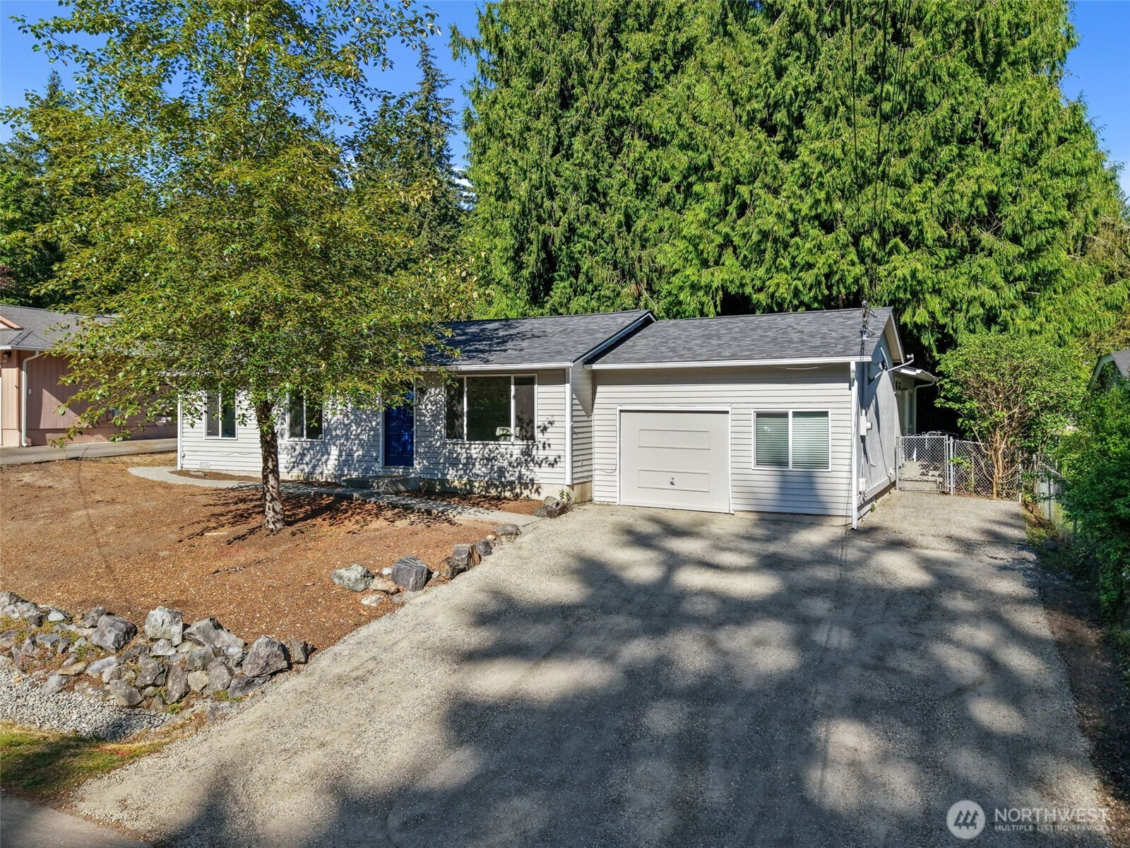 936 210th Avenue NE, Sammamish, WA 98074