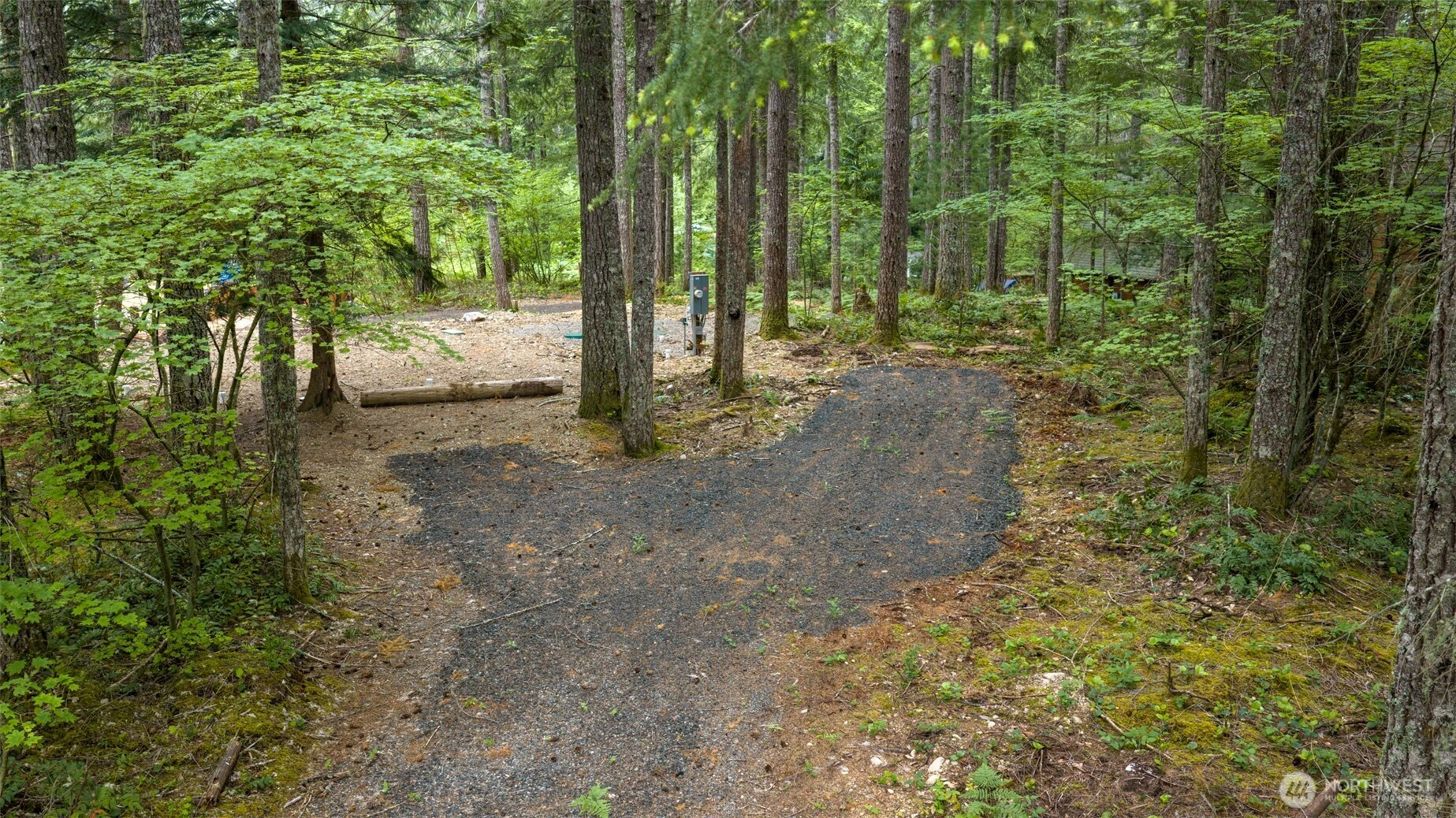 21 N Quinault Place, Hoodsport, WA 98548