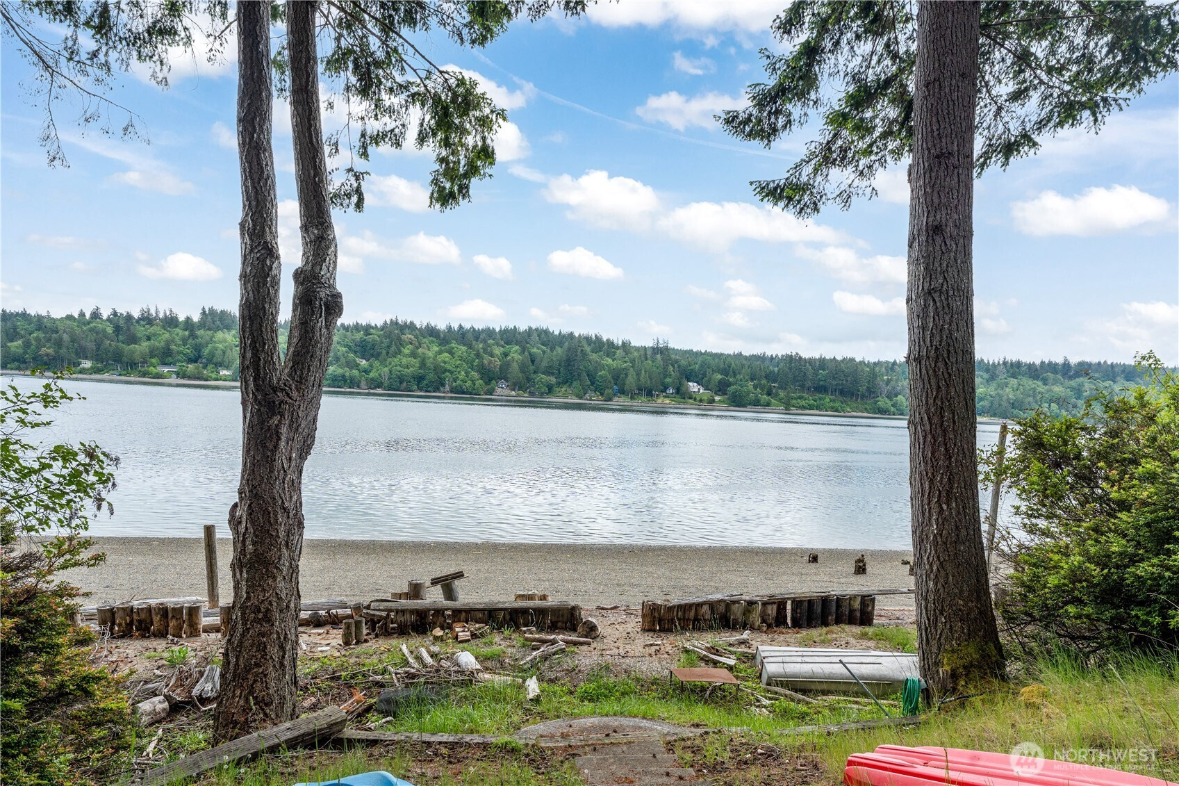 415 E Herron Boulevard NW, Lakebay, WA 98349
