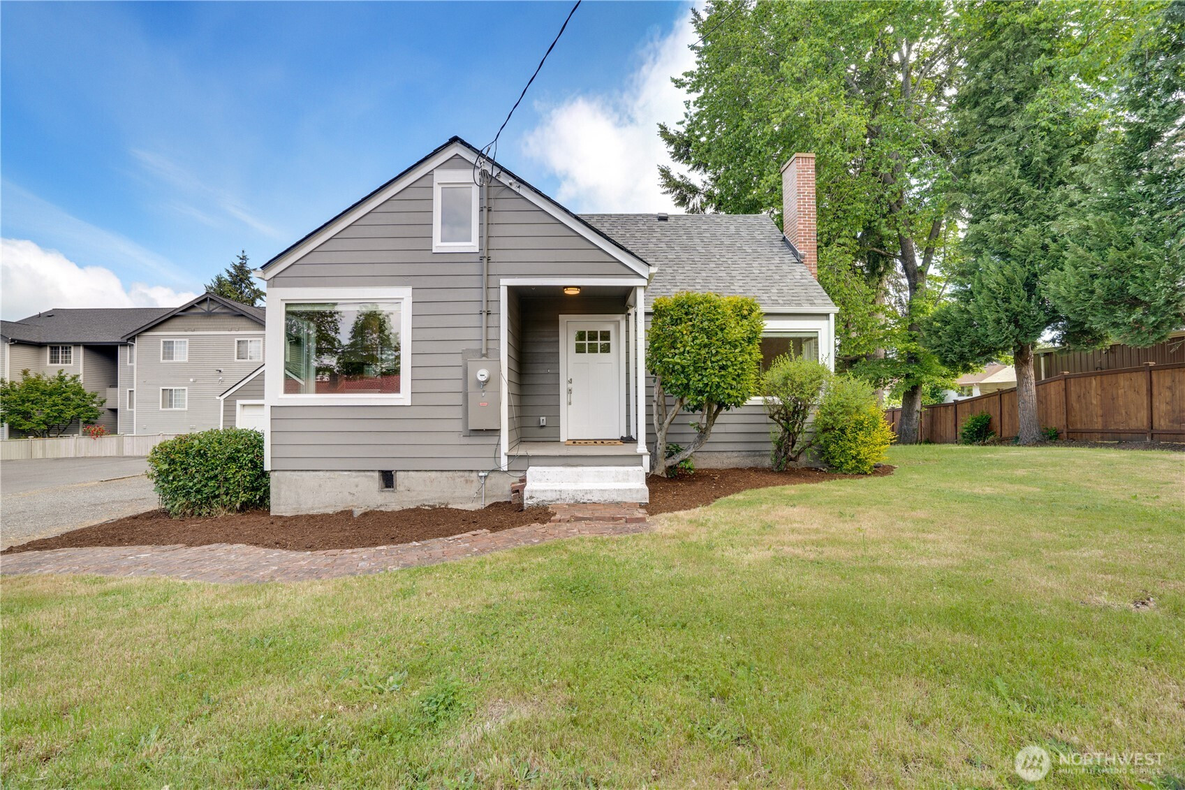 7611 27th Street W, Tacoma, WA 98466