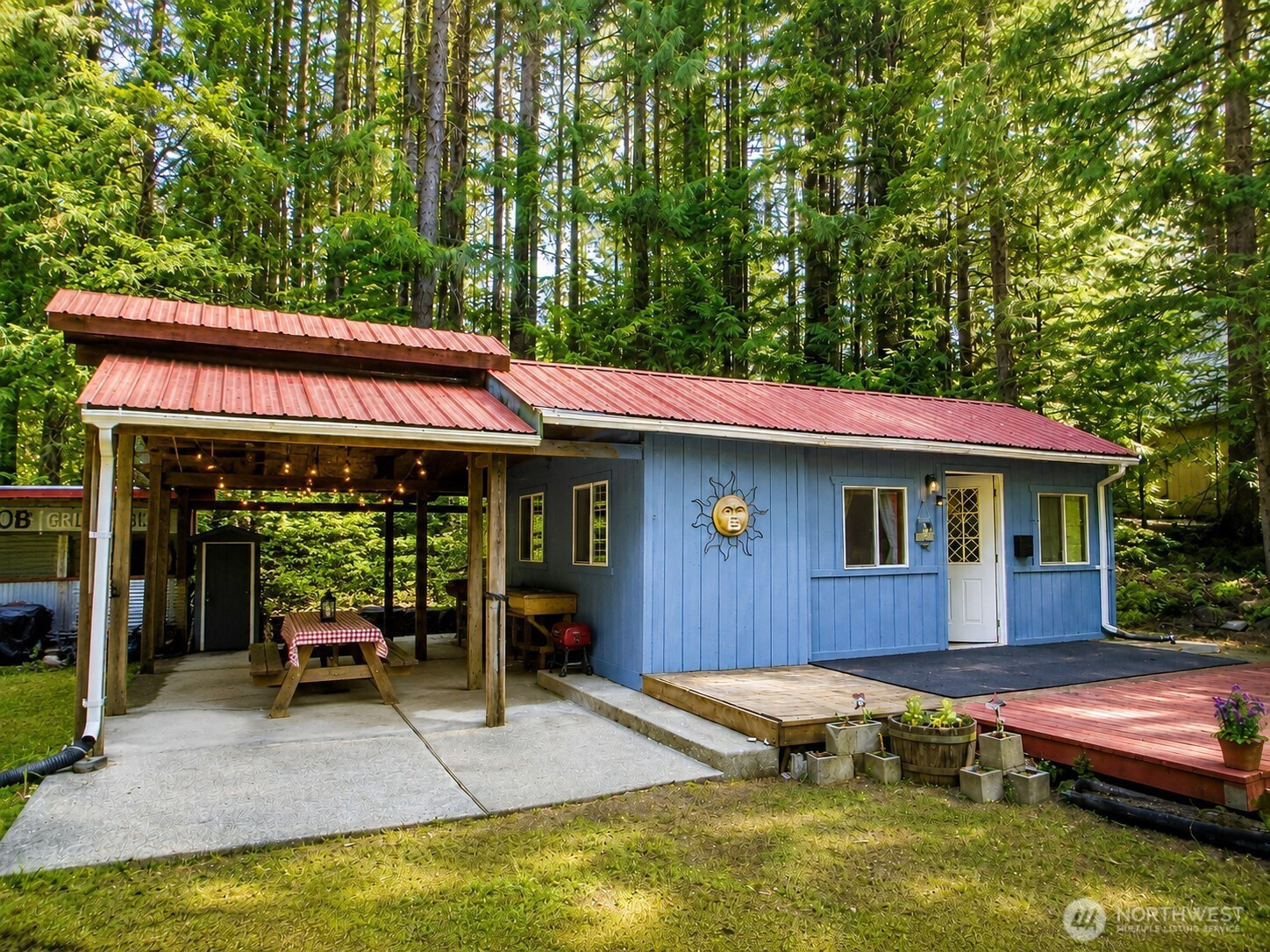 120 N Wynoochee Drive, Hoodsport, WA 98548