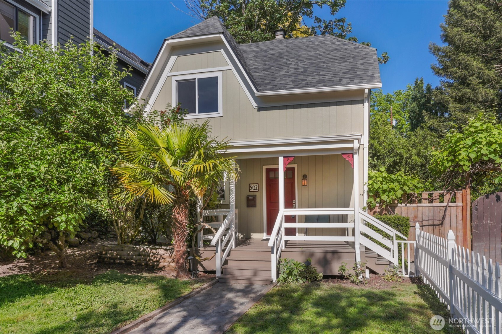 502 32nd Avenue, Seattle, WA 98122