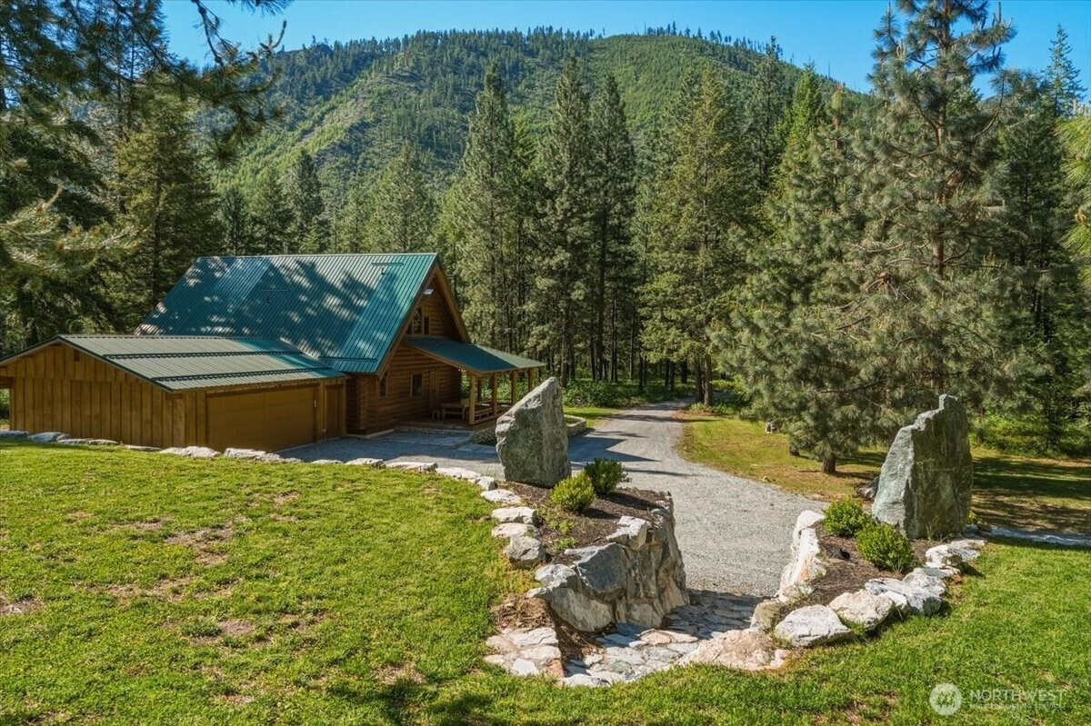 2250 First Creek Road, Chelan, WA 98816