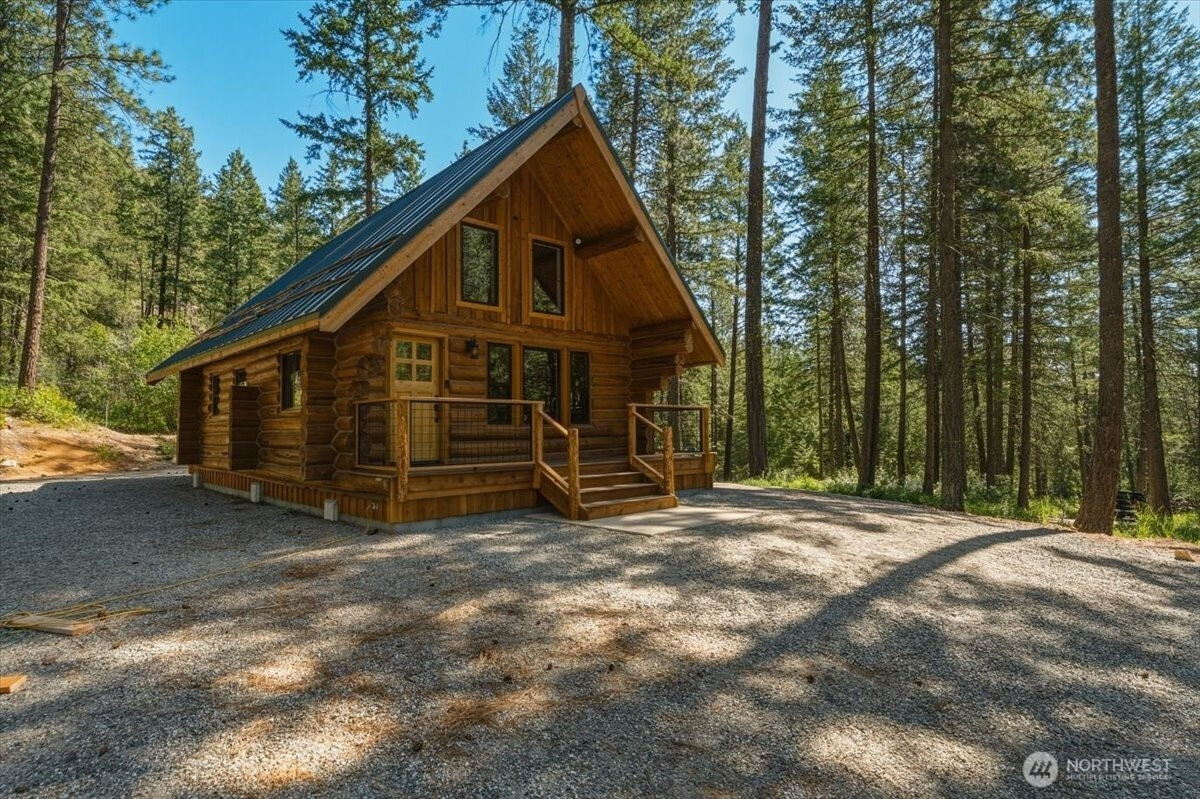 2350 First Creek Road, Chelan, WA 98816