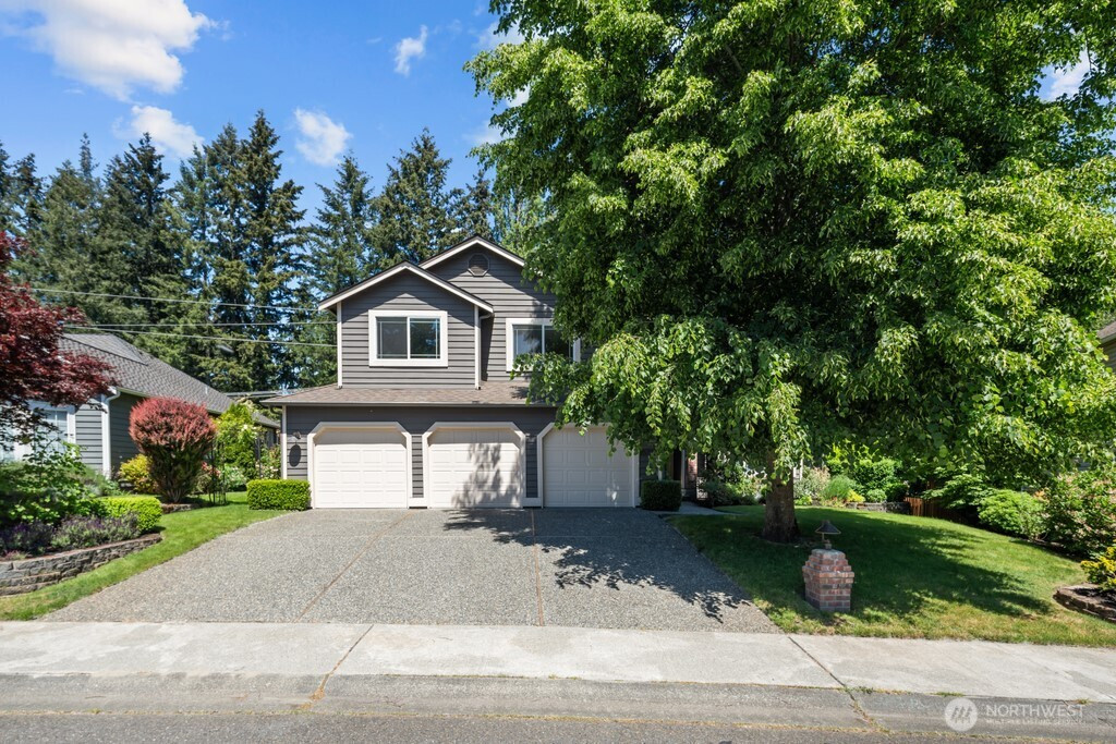 98011 15732 111th Avenue NE, Bothell, WA 98011