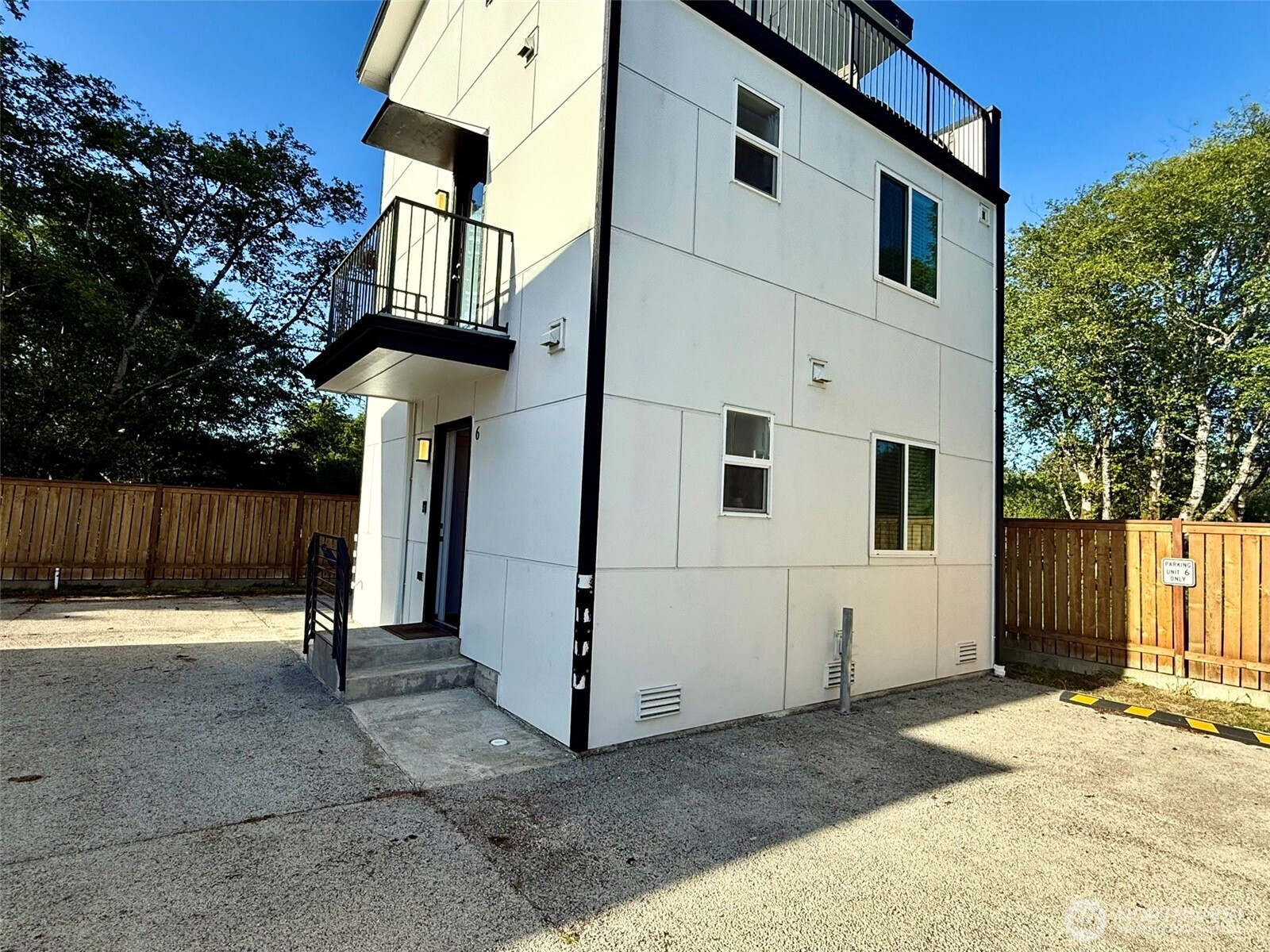 890 Magellan Avenue NE, Ocean Shores, WA 98569