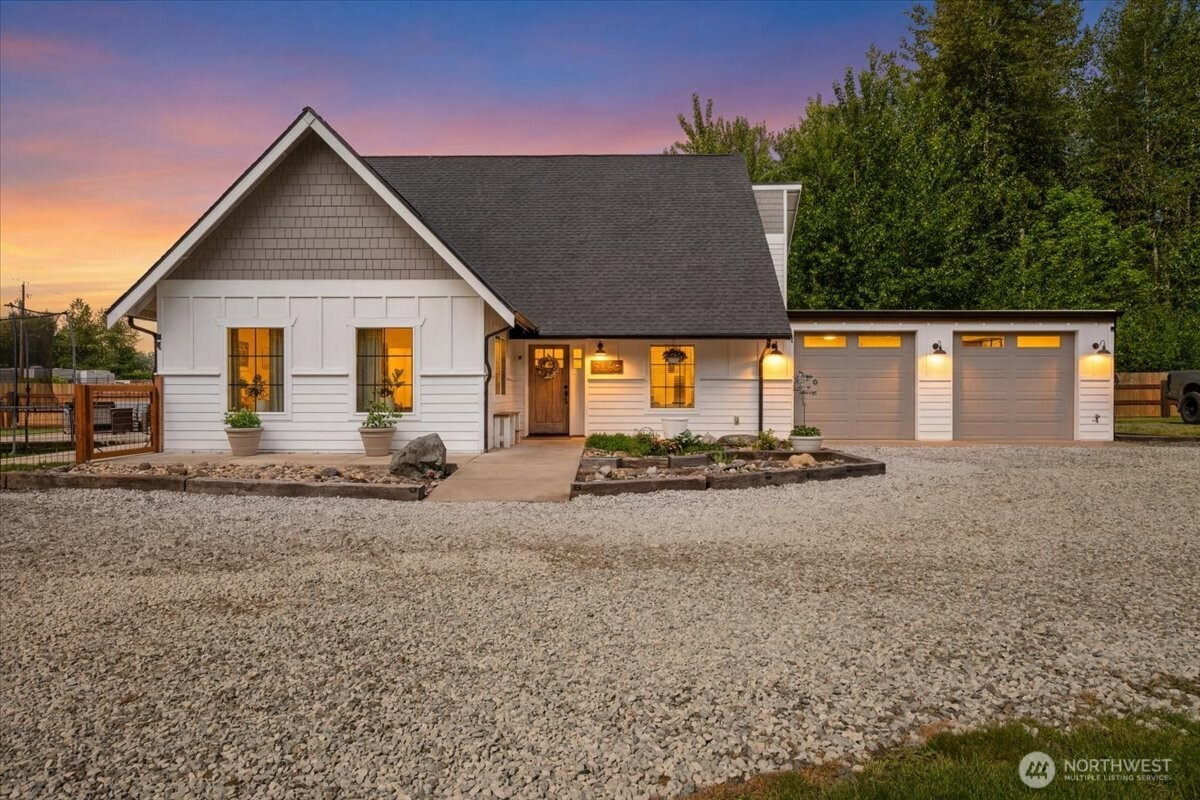 26709 Entwhistle Road E, Buckley, WA 98321