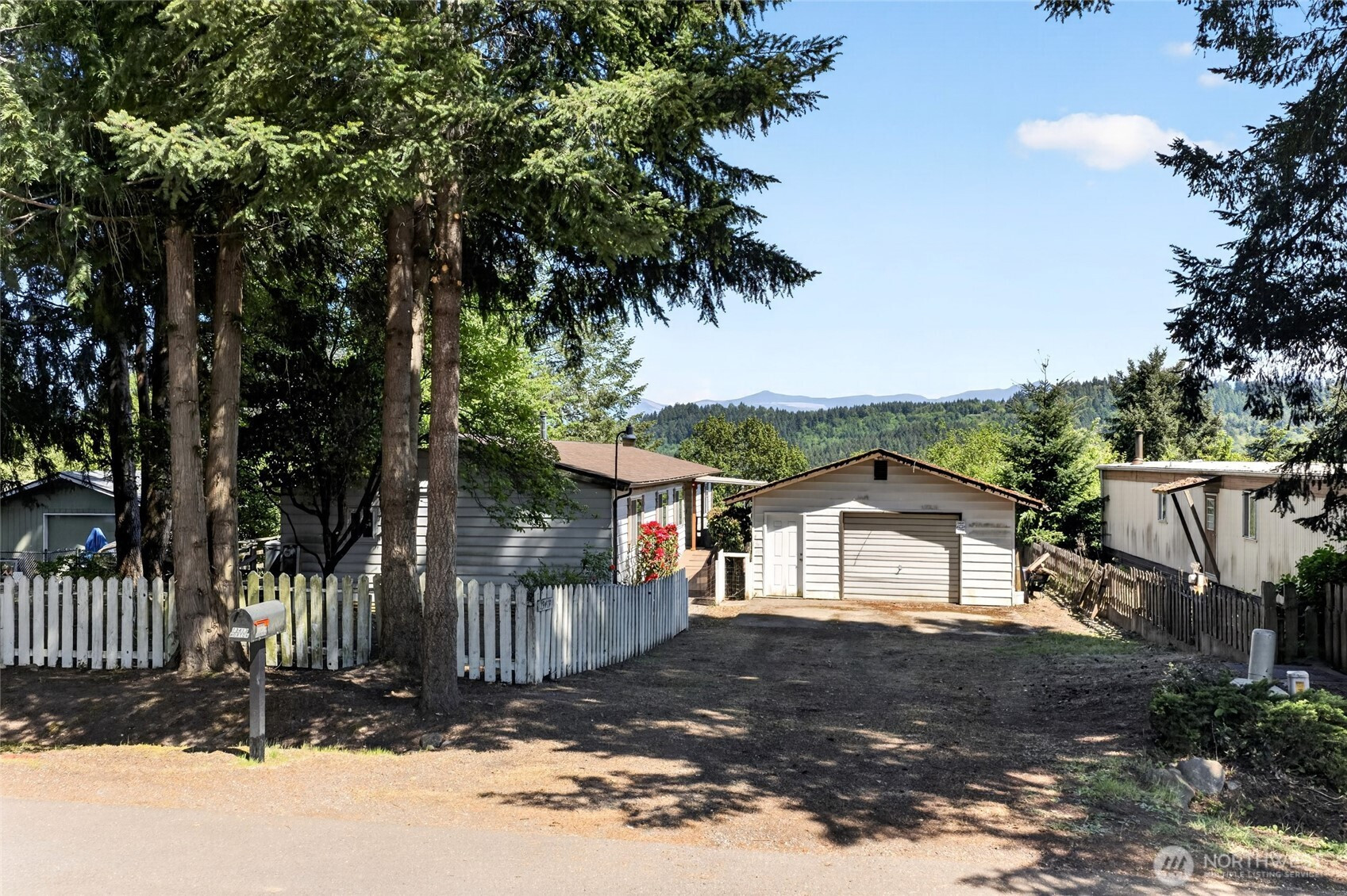13413 Cedar Cir E, Bonney Lake, WA 98391