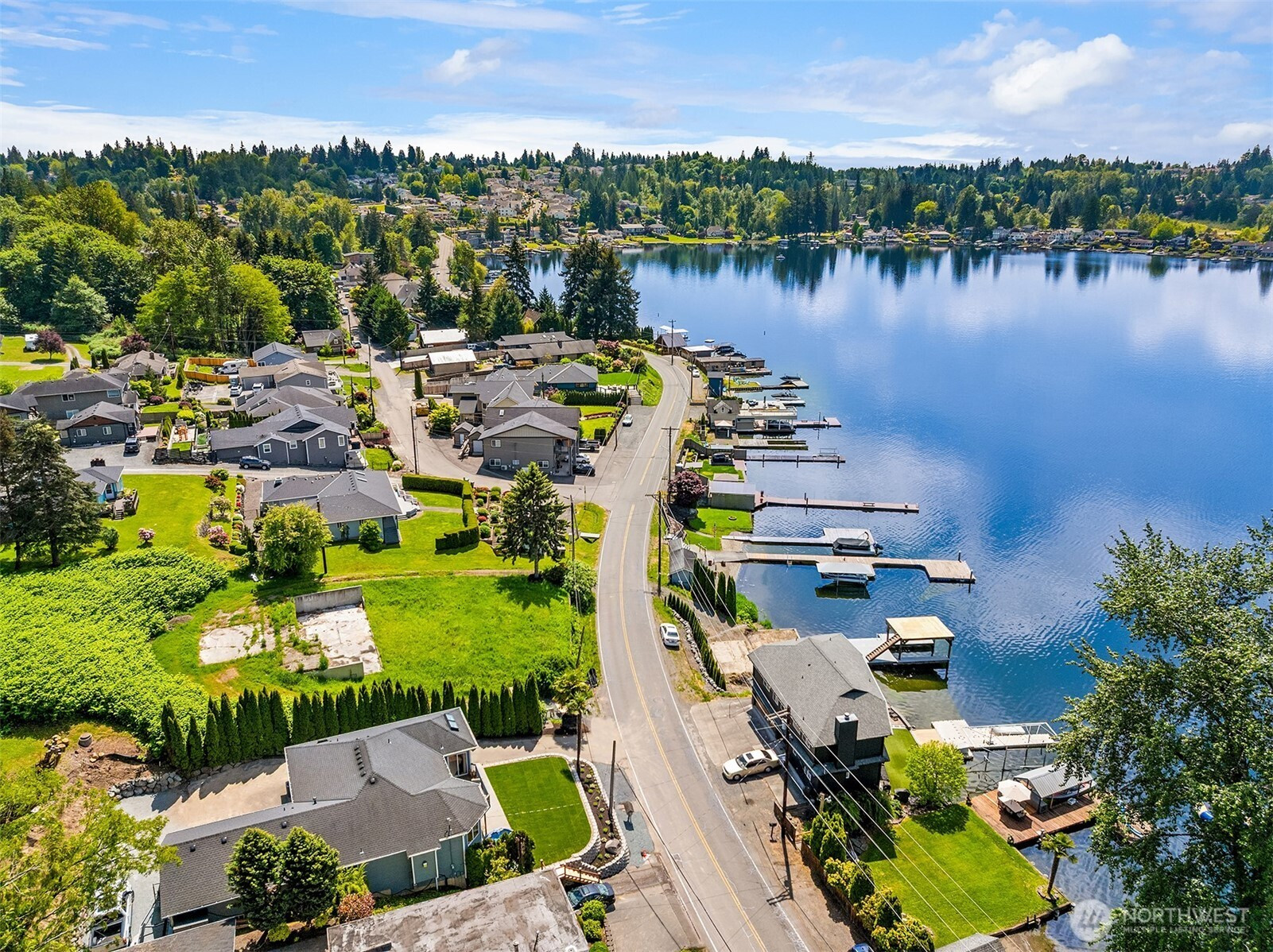 418 423 S Lake Stevens Road, Lake Stevens, WA 98258
