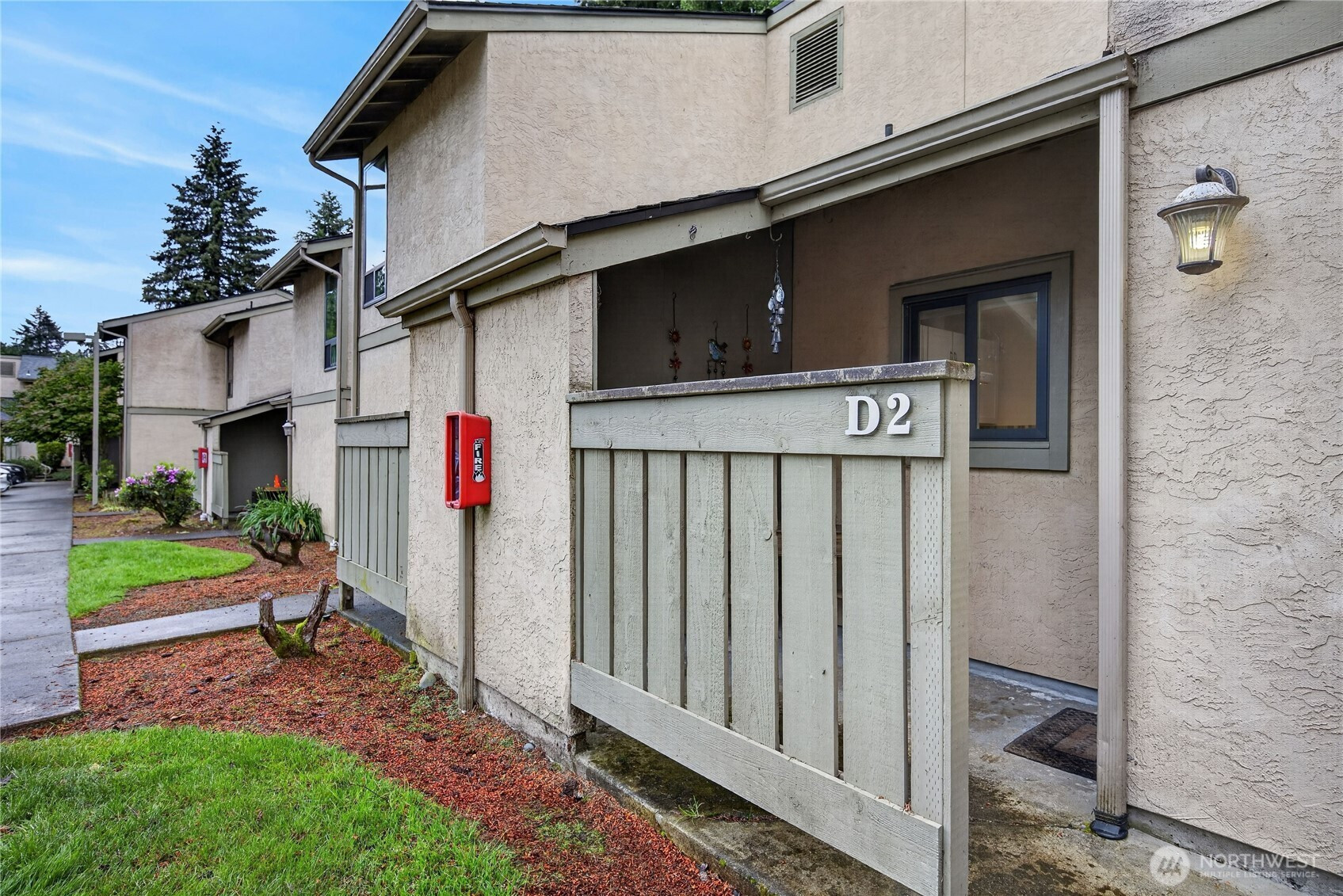 10037 NE 138th Place, Kirkland, WA 98034