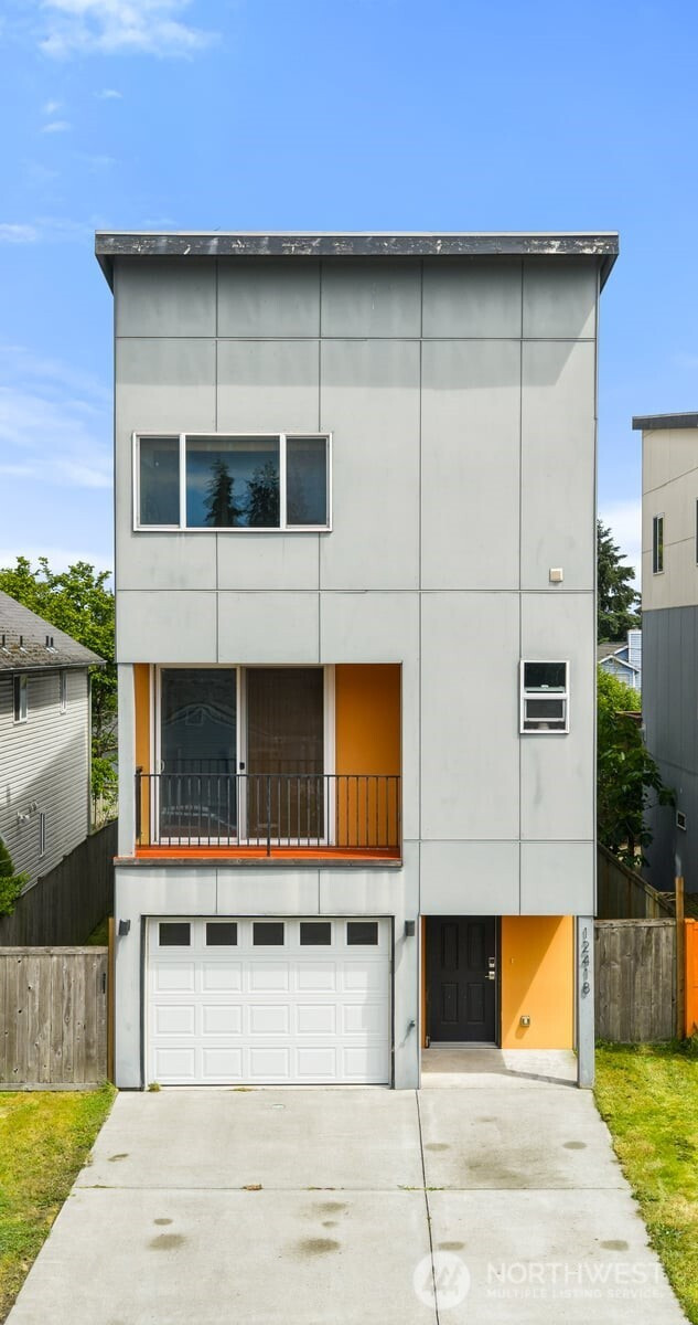 12418 2nd Place SW, Burien, WA 98146
