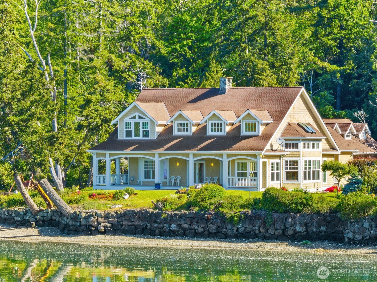1800 E South Island Drive, Shelton, WA 98584