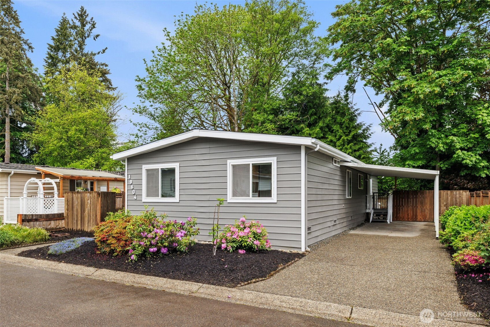 19604 129th Avenue NE, Bothell, WA 98011